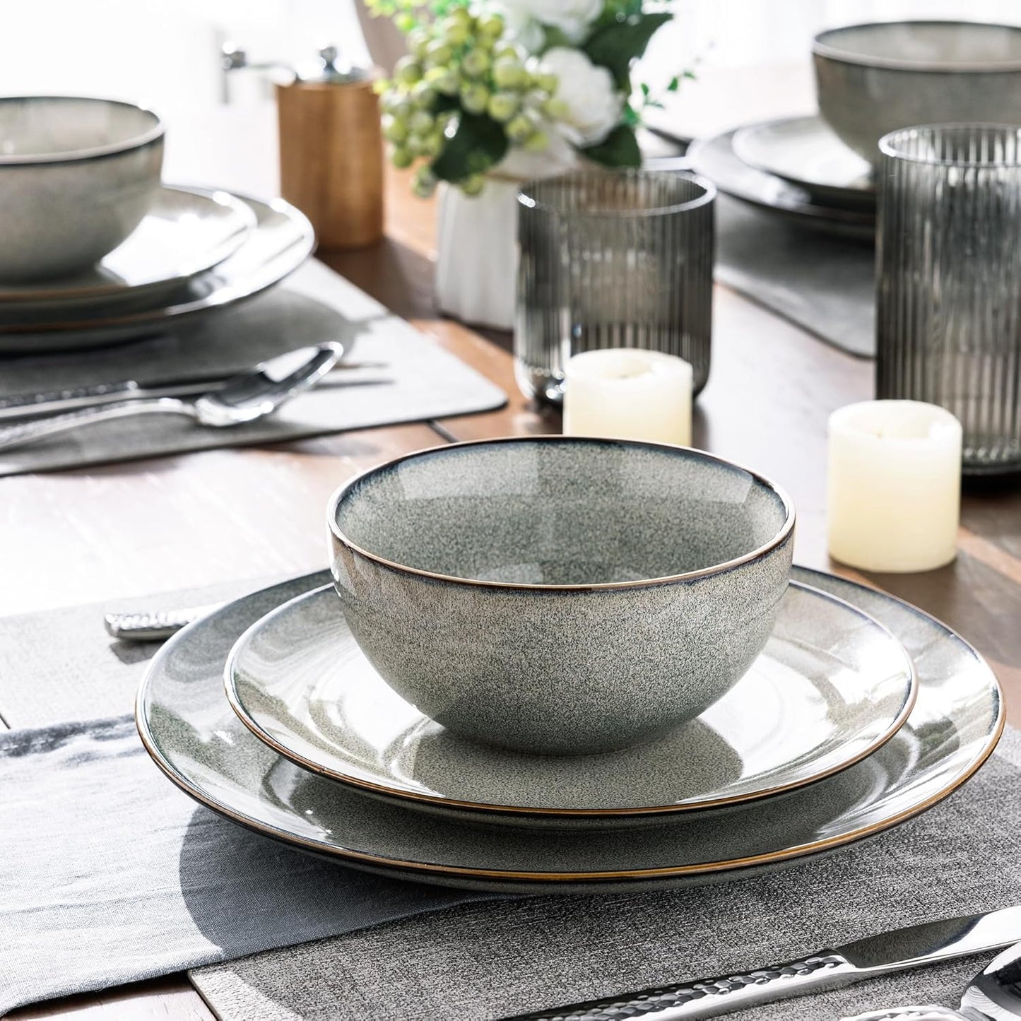 GBHOME Ceramic Dinnerware Sets for 8, 24 Pieces Stoneware Plates and Bowls Sets, Reactive Glaze Dishes -Scratch Resistant, Dishwasher&Microwave Safe