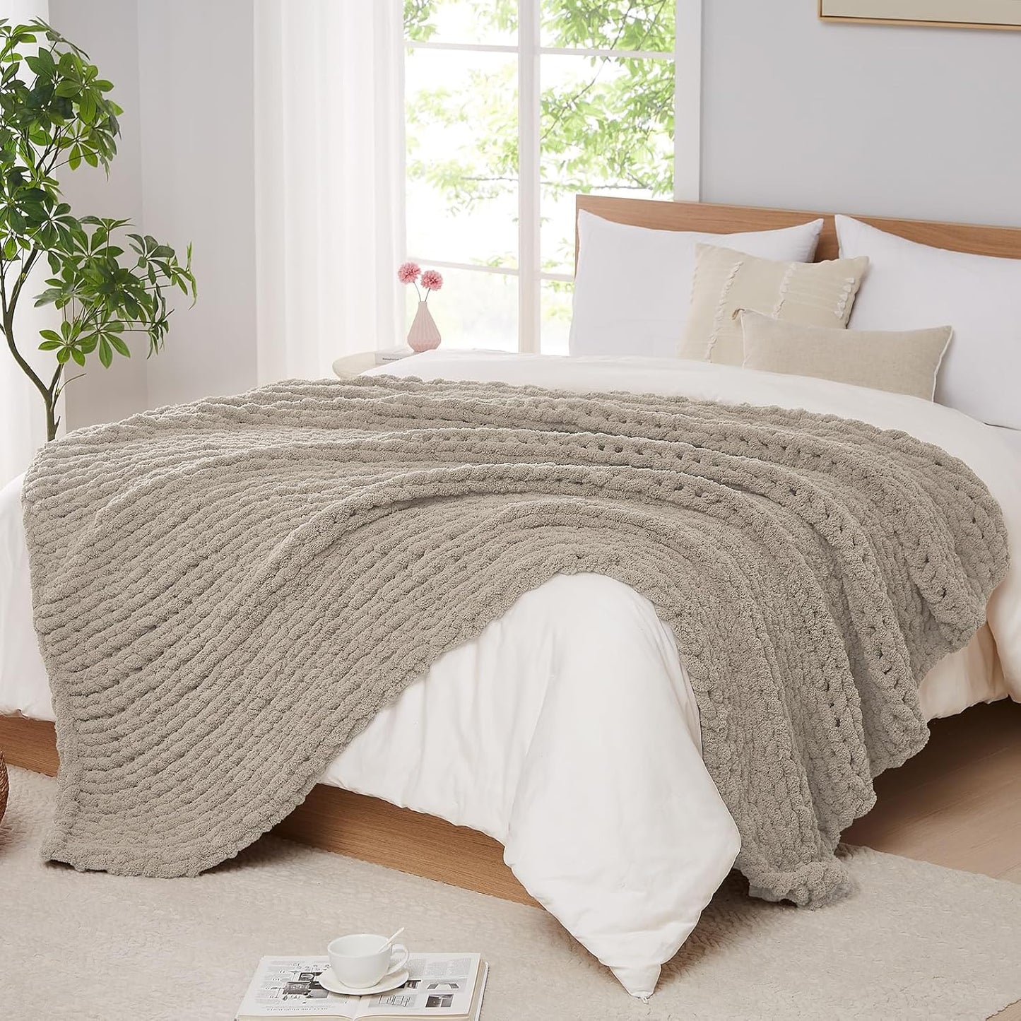 L'AGRATY Chunky Knit Blanket Throw: 80''x90'' Chenille Chunky Knitted Throw Blankets for Bed Couch - Handmade Thick Big Cable Knit Blanket - Large Crochet Rope Blankets for Home Decor(Light Linen)