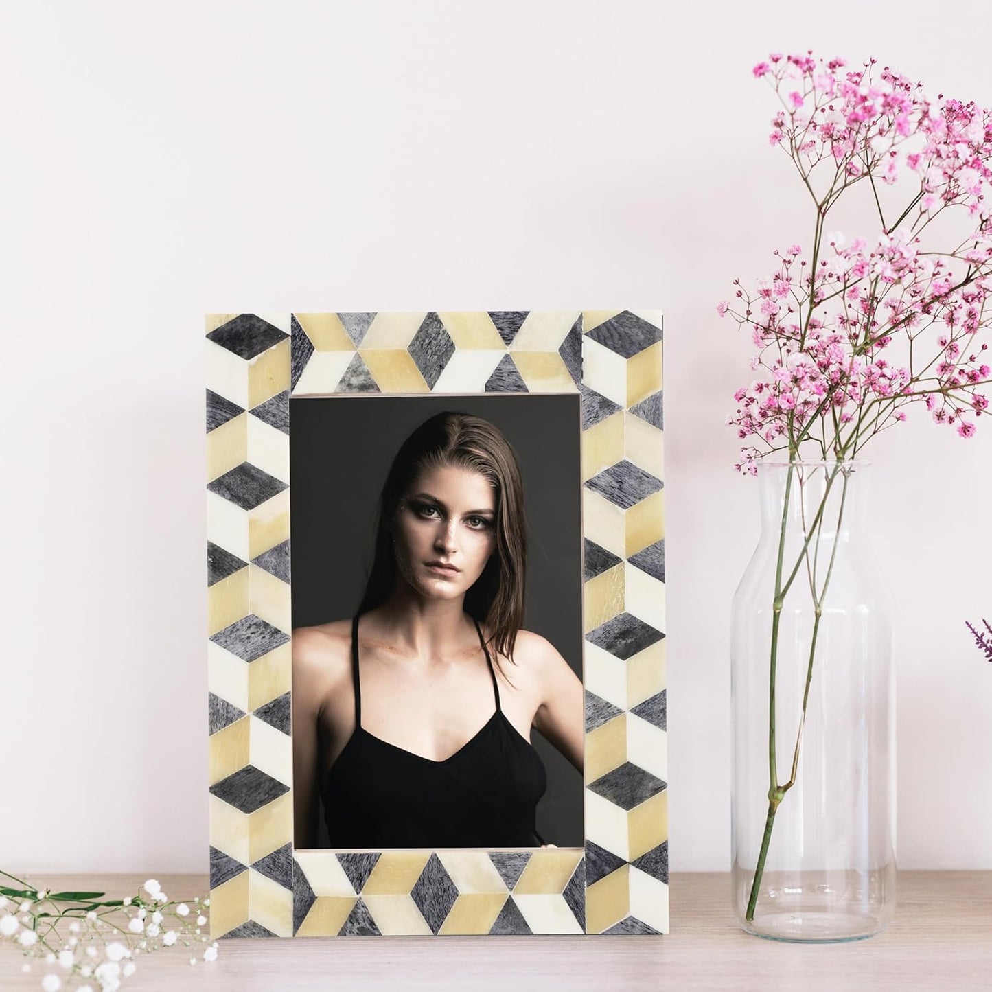 Handmade Bone Photo Frame 4x6 – Rustic Vintage Chevron Design, Boho Cube Grey & White Picture Frame for Tabletop or Wall Décor