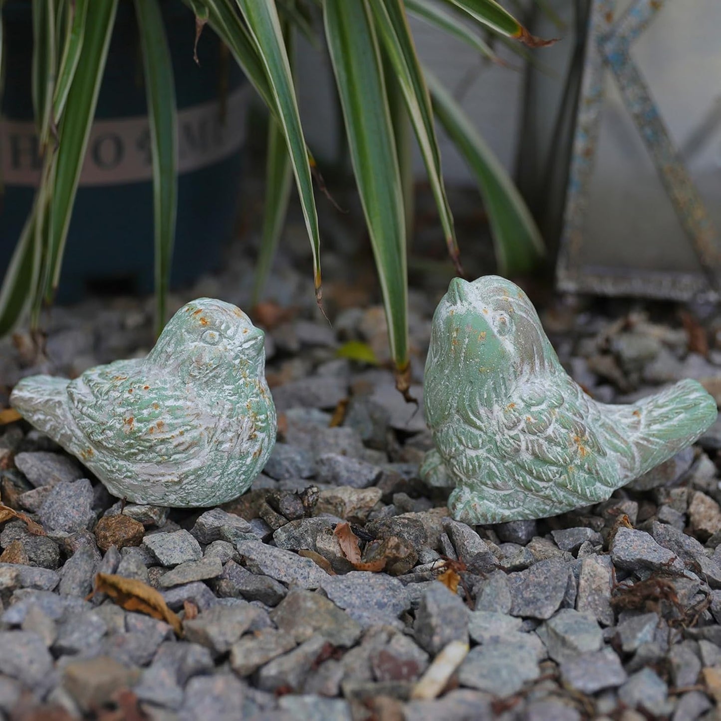 BIG FORTUNE Outdoor Bird Statues Bird Decor Figurines for Home Cement Bird Sculpture for Patio Yard Lawn Ornament, 2style/Set,Indoor Outdoor Bird Decorations Statue(Green)