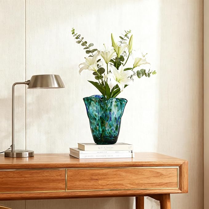 Hand-Blown Glass vase, Green Wide-Mouth Petal-Shaped vase, Modern Glass Art Decoration, Ideal for Living Rooms, Kitchens, Weddings, Dining Tables, and Office Centerpiece Floral Arrangements.
