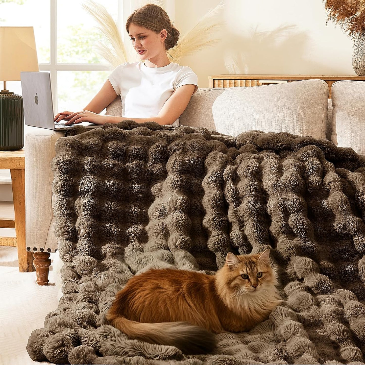 L'AGRATY Faux Rabbit Fur Blanket: 60" x 80" Twin Luxury Soft Fluffy Thick Fur Throw Blanket for Couch Bed Sofa - Cozy Plush Bubble Blankets for Winter: Flannel Fleece Decorative Blanket(Cocoa Brown)