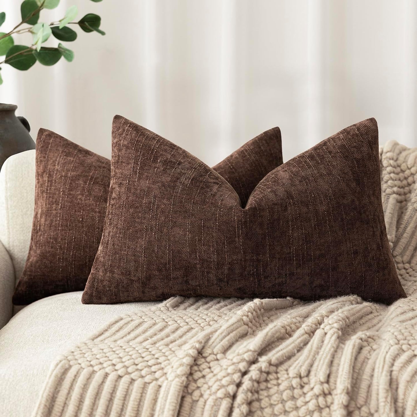 Foindtower Pack of 2 Textured Chenille Throw Decorative Pillow Covers Square Accent Solid Cushion Cover Neutral Farmhouse Lumbar Pillow Case for Couch Sofa Bedroom Living Room 12x20 Inch,Red Brown