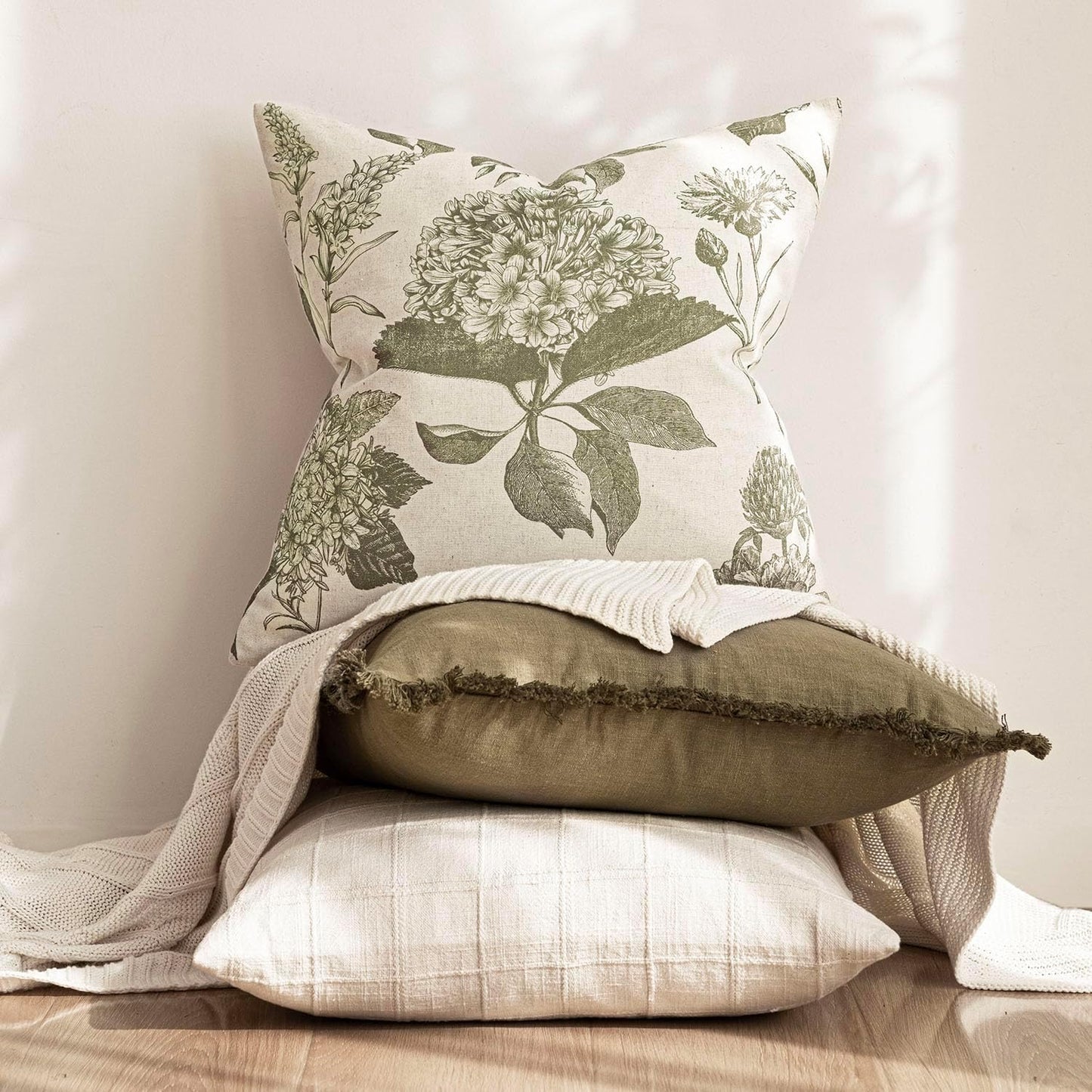 Foindtower Set of 2 Linen Floral Vintage Throw Pillow Covers Neutral Accent Print Decorative Cushion Covers Farmhouse Home Decor for Sofa Chair Couch Bedroom Living Room,18×18 Inch,Sage Green