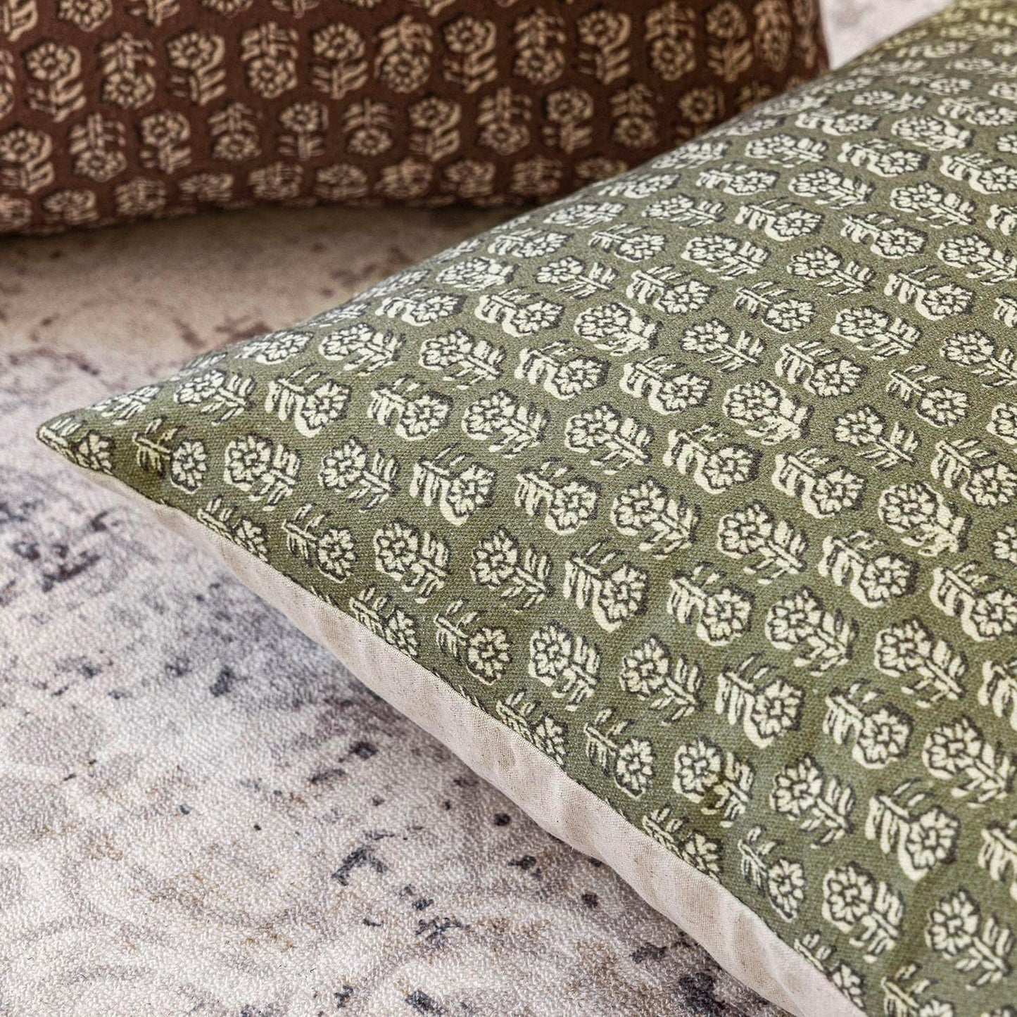 Foindtower Set of 2 Decorative Long Body Lumbar Throw Pillow Covers Neutral Modern Farmhouse Cushion Covers Vintage Home Decor for Sofa Couch Chair Bedroom Living Room,14×36 Inch,Sage Green