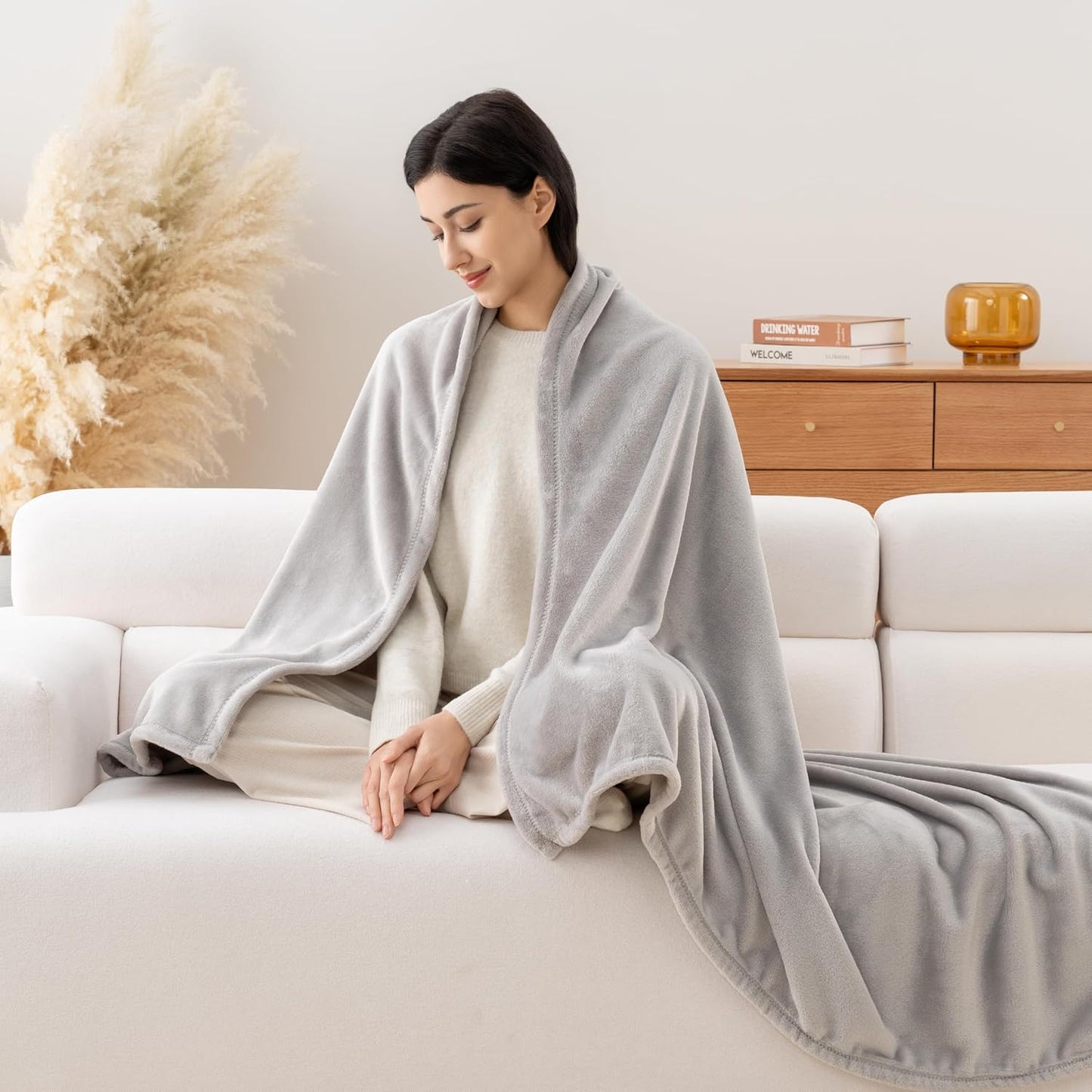 Luxury Fleece Warm Throw Blanket, Soft Lightweight Velvety Plush Throw for Couch and Bed, Cozy Comfy for All Seasons(Chateau Grey, 50×70 Inches)