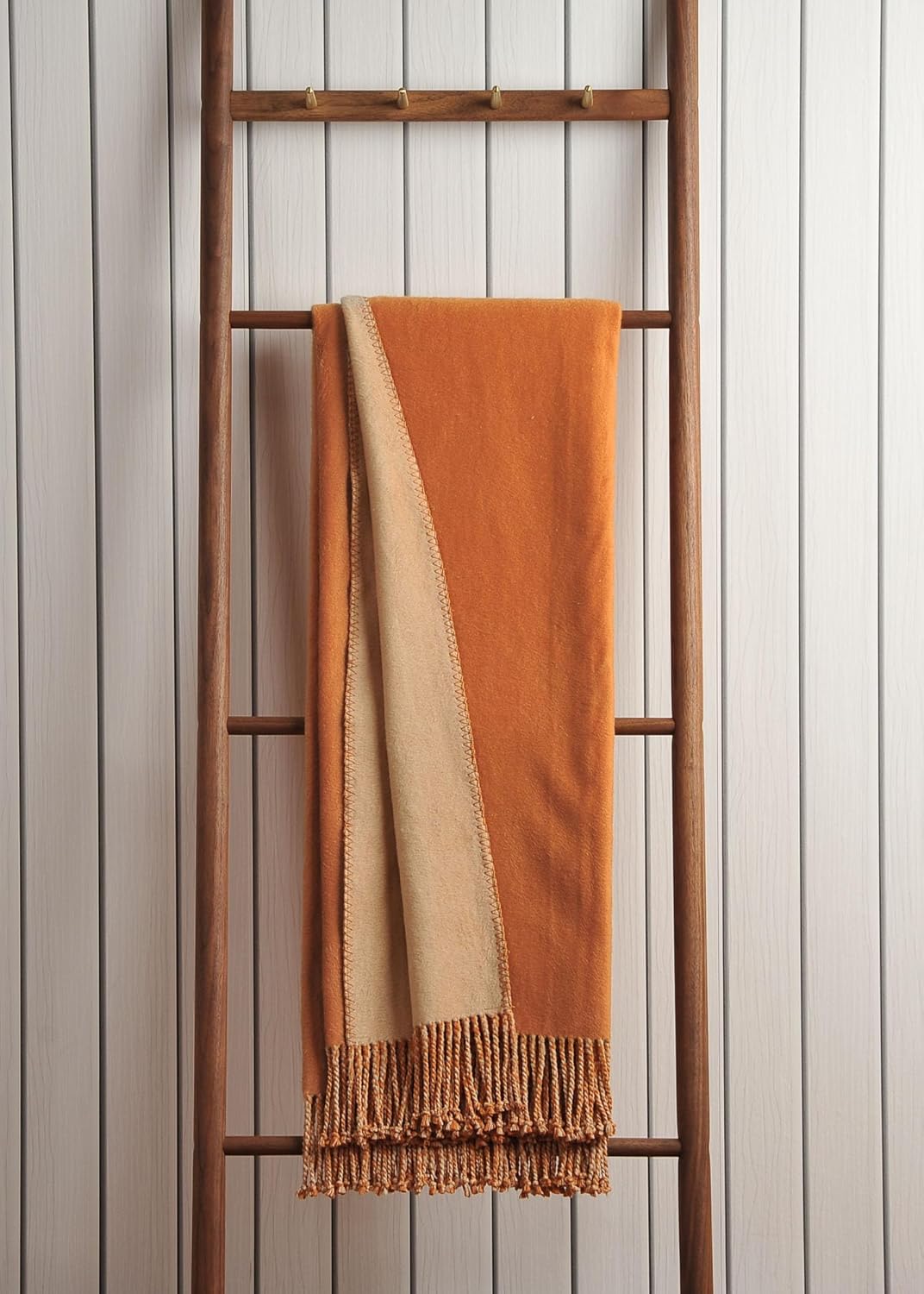 EP Mode Reversible Fringed Mulberry Silk Throw Blanket for Sofa (Caramel/Beige)