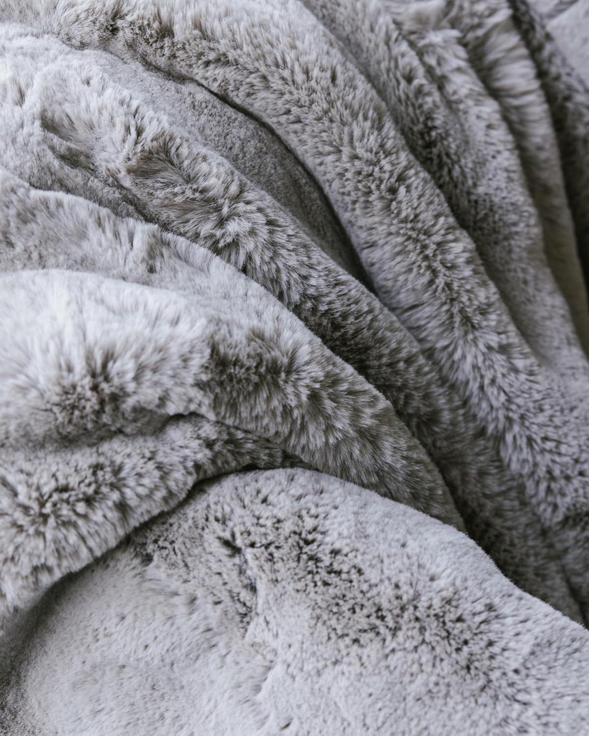 Cozy Earth Cuddle Blanket - Faux Fur Ultra-Soft Luxury Throw Blanket - Thick & Cozy Oversized Design for Lounging or Sharing - Machine Washable - Throw 60" x 50" Dove Grey