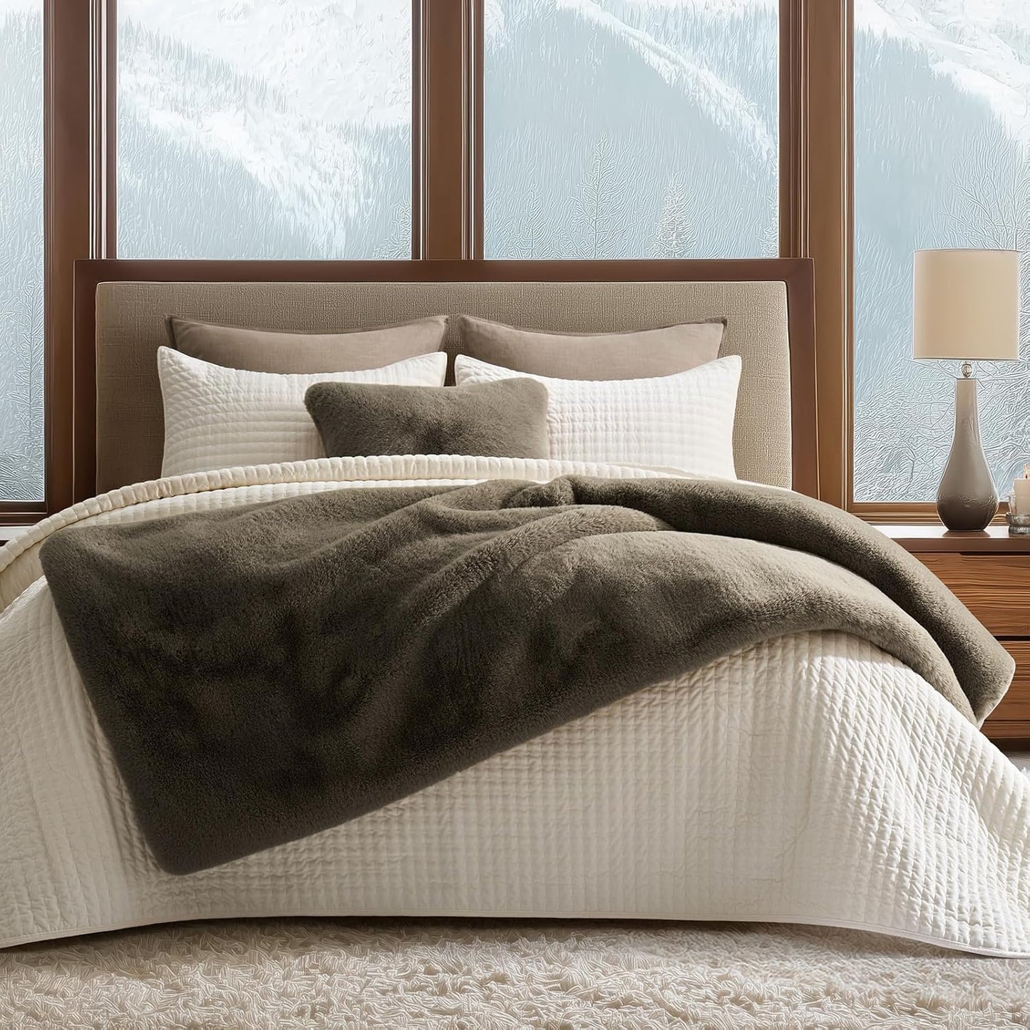 EVERGRACEHOME Luxury Soft Faux Chinchilla Fur Throw Blanket for Couch, Warm Thick Heavy Winter Throw Blanket 1220GSM for Bed, Fluffy Cozy Mink Blanket with Reversible Velvet, Smoky Sable, 60"x80"