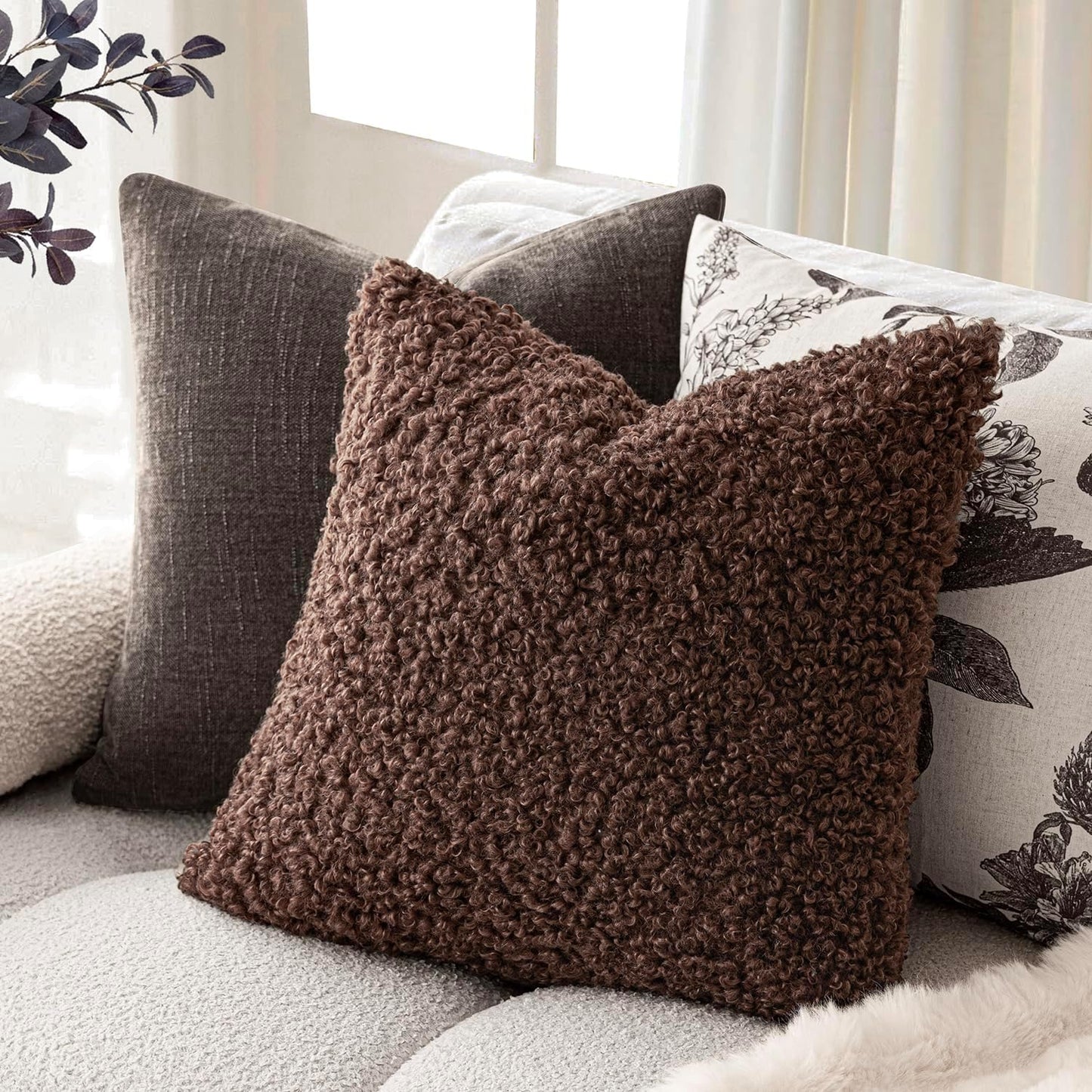 Foindtower 2 Pieces 26x26 Inch Red Brown, Faux Fur Throw Pillow Cover Accent Sherpa Furry Pillow Covers Fuzzy Soft Pillowcases Cozy Sheepskin Decorative Fleece Cushion Case for Bed Couch Living Room