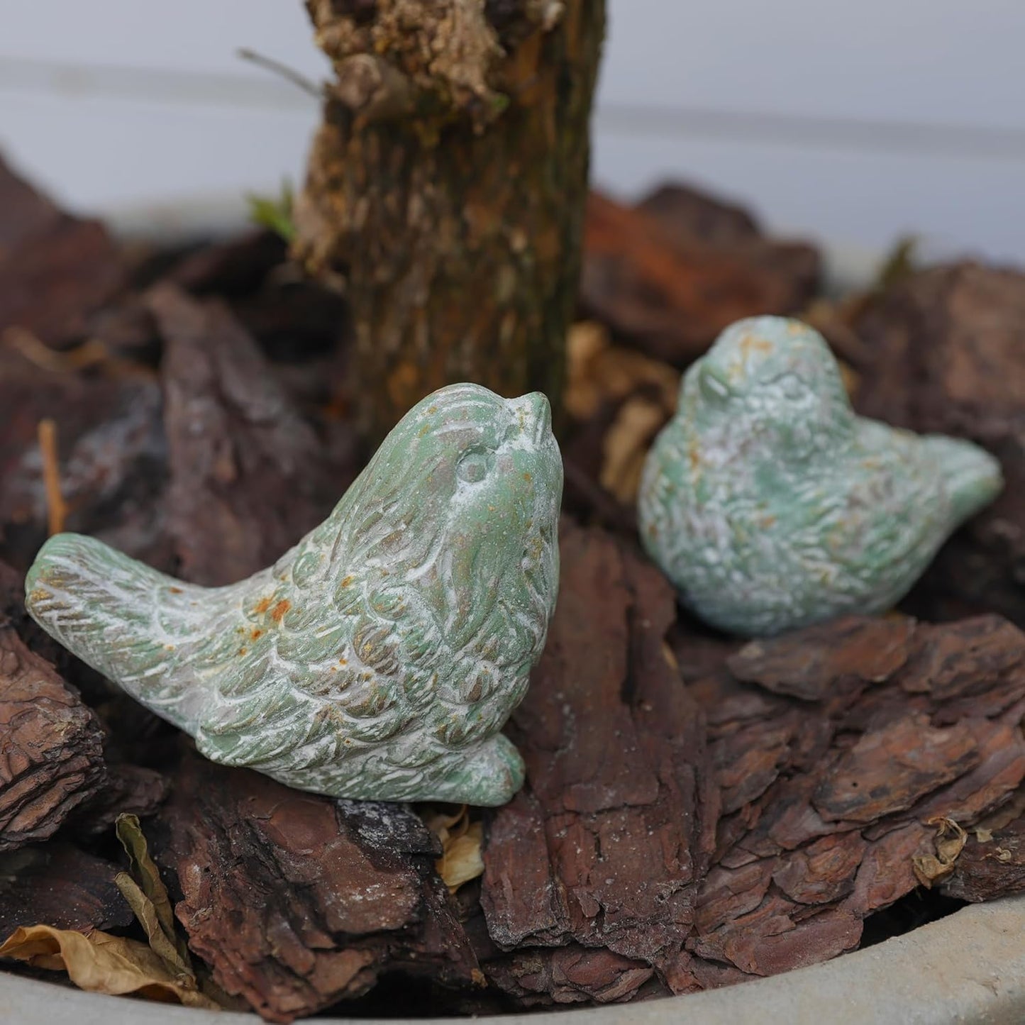 BIG FORTUNE Outdoor Bird Statues Bird Decor Figurines for Home Cement Bird Sculpture for Patio Yard Lawn Ornament, 2style/Set,Indoor Outdoor Bird Decorations Statue(Green)