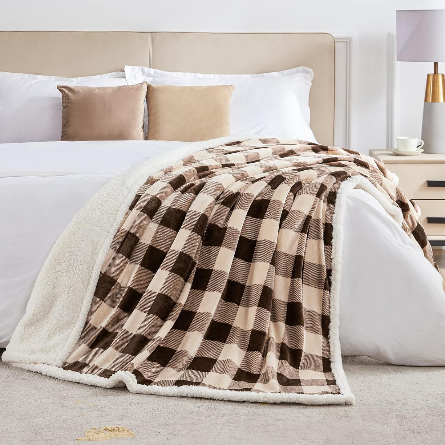 BEAUTEX Sherpa Fleece Throw Blanket, Super Soft Warm Buffalo Plaid Plush Blankets and Throws, Lightweight Cozy Fuzzy Blanket for Couch Sofa Bed (Brown, Throw 50" x 60")