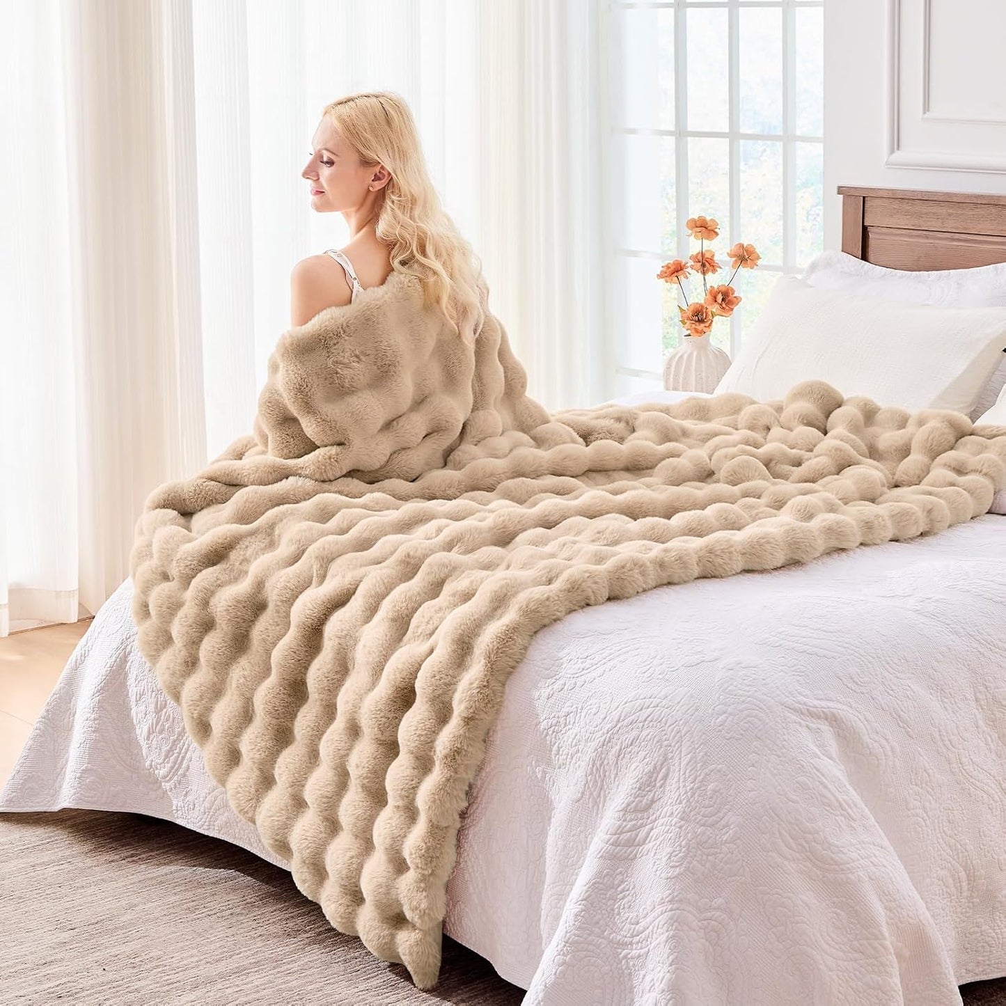 BENVWE Faux Fur Throw Blanket for Couch Bed - Fluffy Soft Thick Bubble Blanket for Living Room Home Decor - Mothers Day Birthday Gifts for Women, Beige, 63" x 80"