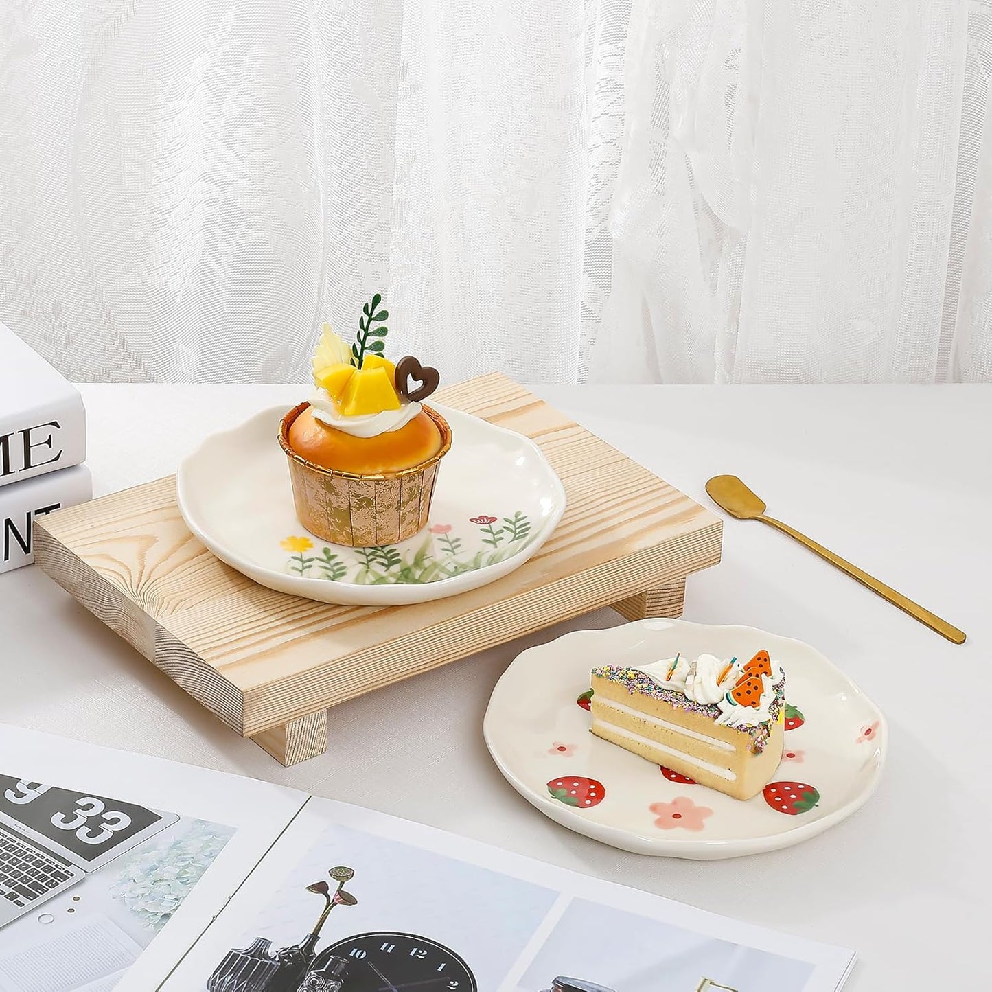 Koythin Ceramic Dessert Plates, Cute Fruits Dinner Plate, Printed Flowers Dinnerware for Office and Home, Kitchen Plates for Desserts (Hand Drawn Flower Fields)