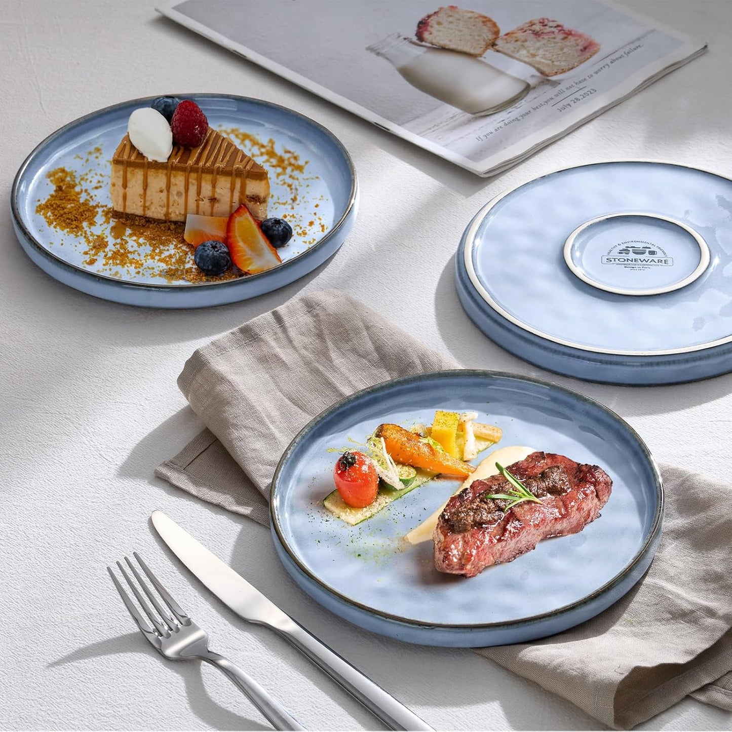 LIANYU Ceramic Dinner Plates Set for 4, 7.9In Porcelain Kitchen Salad Dessert Serving Dishes Set, Modern Round Stoneware Dinnerware Appetizer Plates, Scratch Resistant & Microwavable, Serenity Blue