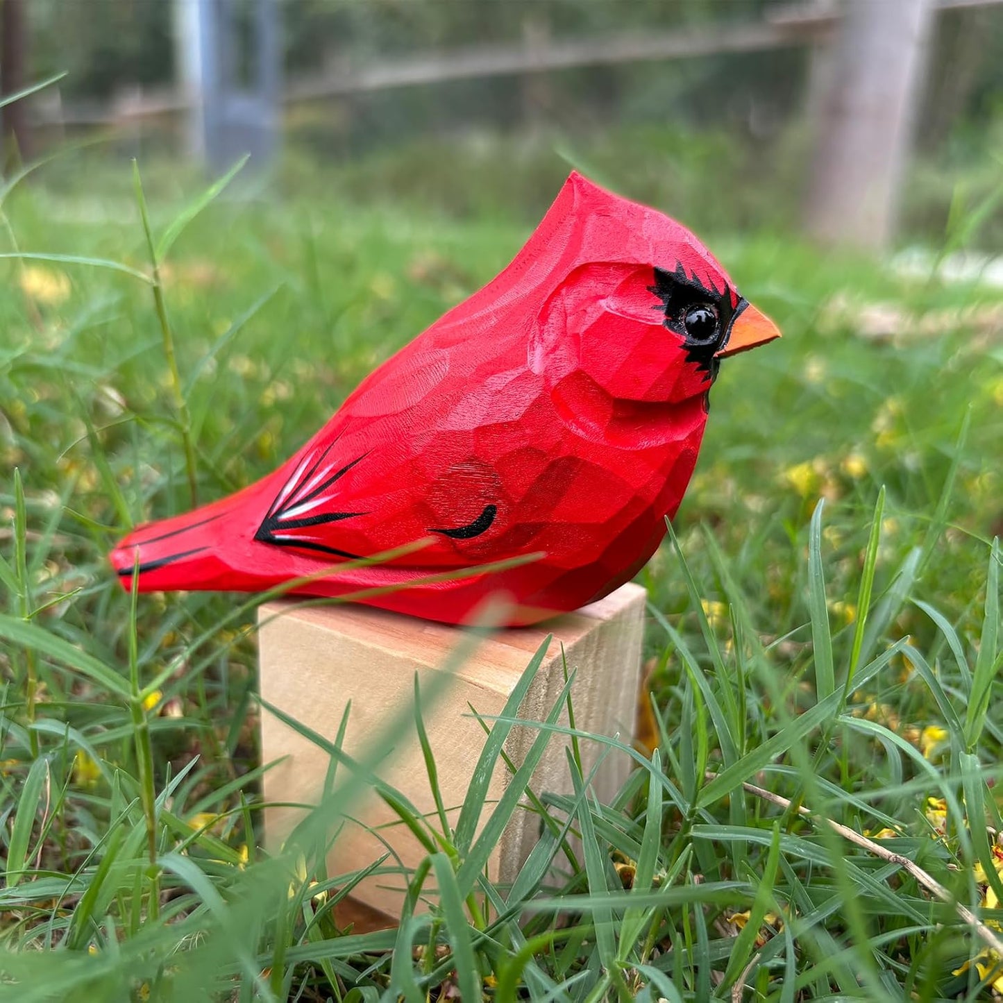 Hand Carved Bird Figurines, Hand-Painted Sculpted Wooden Birds, Wood Bird Sculptures for Home Decoration, Hand Crafted Life Like Bird Statues, Ideal Gifts for Bird Lovers (Cardinal)