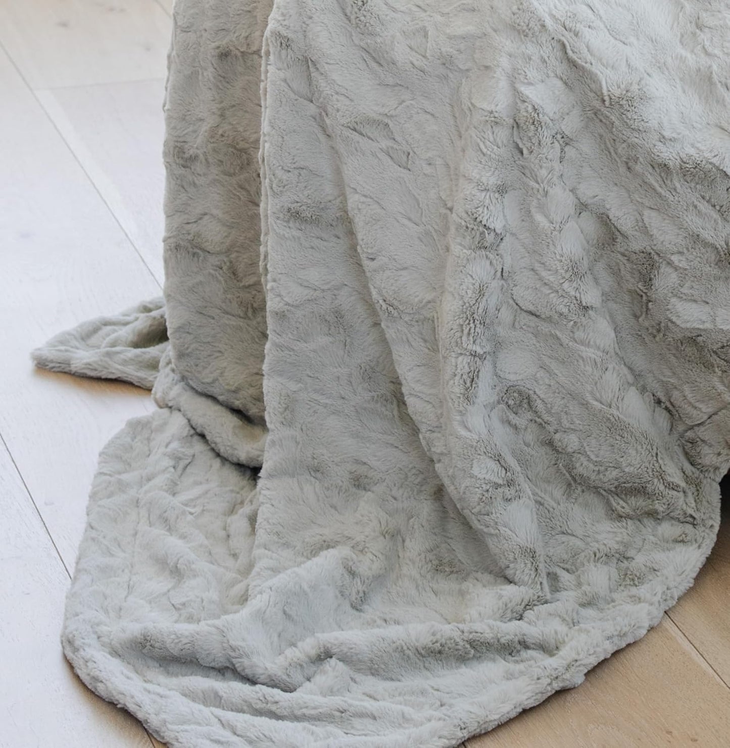 GRACED SOFT LUXURIES Feather Faux Fur Throw Blanket | Ultra Soft & Fluffy 50x60 inches | Cozy, Thick & Warm | Perfect for Bed, Couch, and Outdoor Use for Kids & Adults