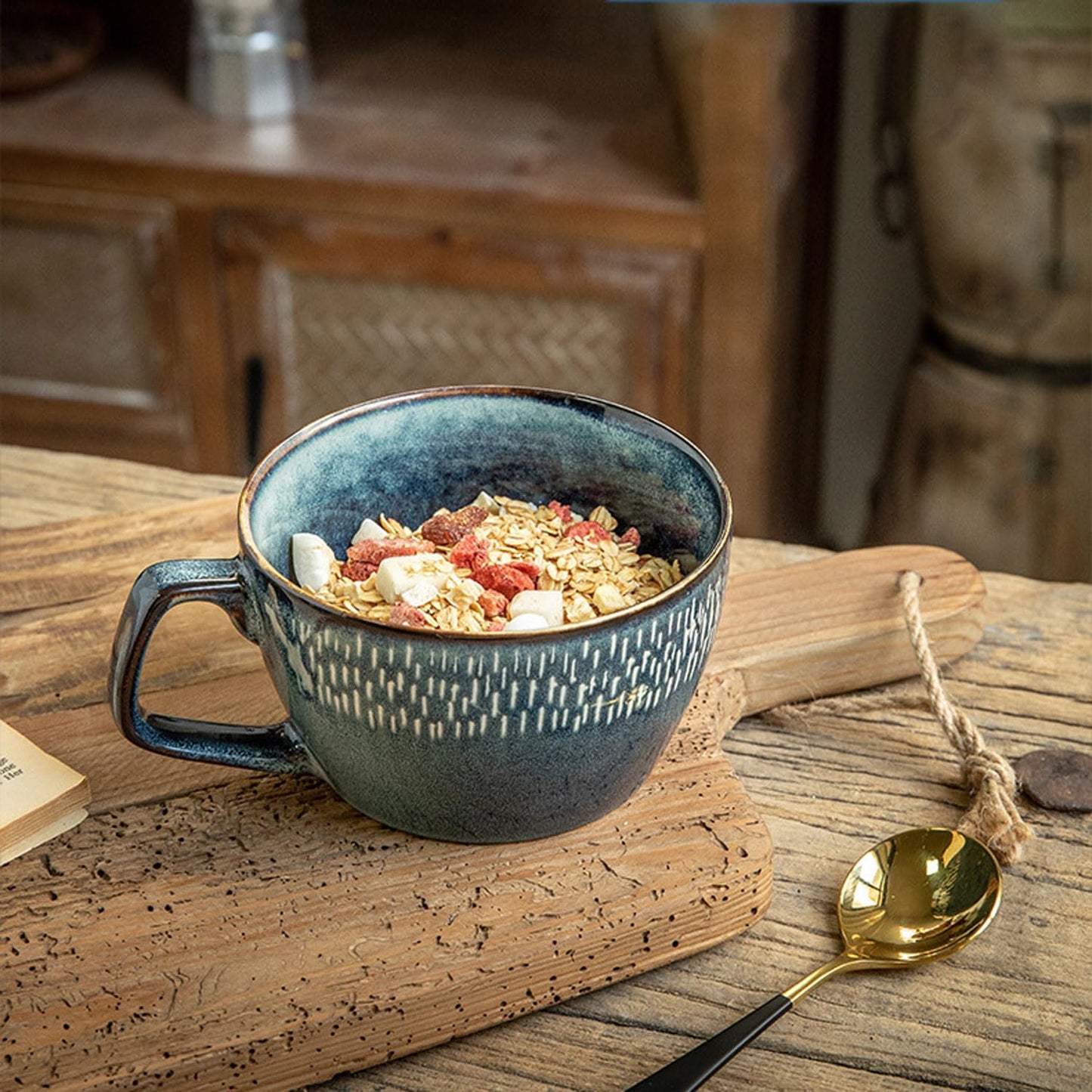 Large Soup Bowl with Handle, 700ml Coffee Mug, Cereal Breakfast Cup, Suitable for Milk Desserts, Oatmeal, Microwave Safe