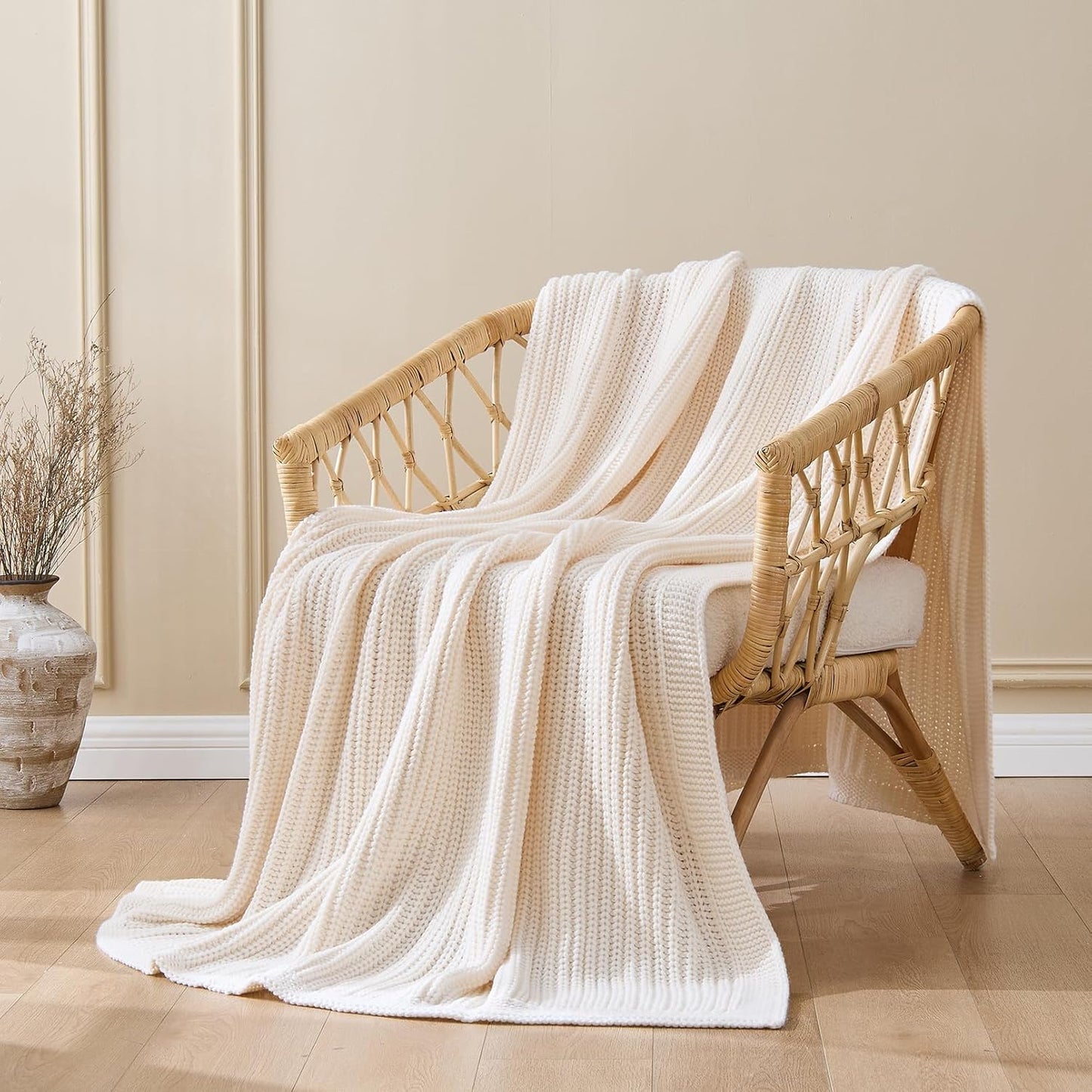 Chunky Knit White Throw Blanket for Couch Soft Cozy Large Thick Knitted Throw Blankets for Sofa Bed Cute Decorative Christmas Throw Blanket for Living Room,60"x 80",Cream White