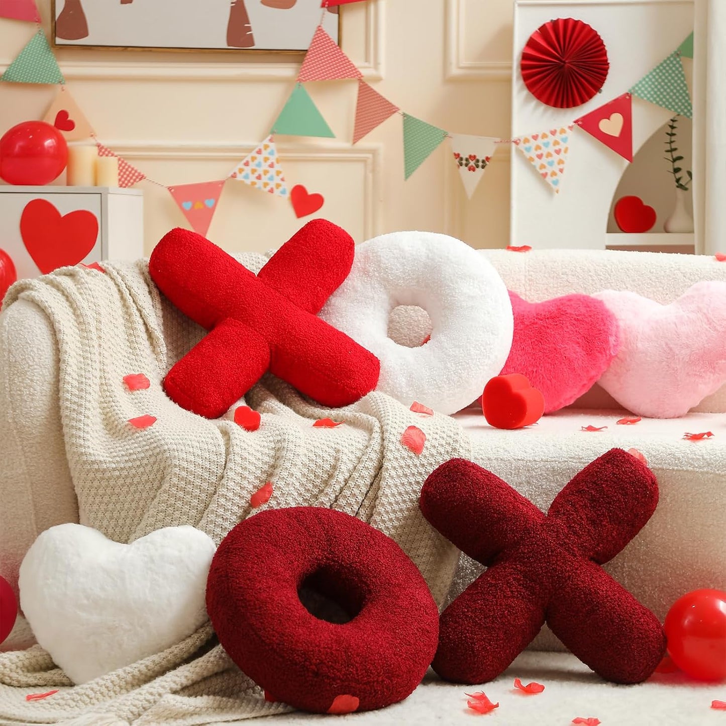 EastTree XO Pillows, Christmas Love XO Shaped Pillow, Red Throw Pillows, Love Pillow Gifts, Ultra Soft Teddy Fleece Wedding Pillows, Women Girls Kid Room Decor, Valentine's Day Decor 14x14 Inch