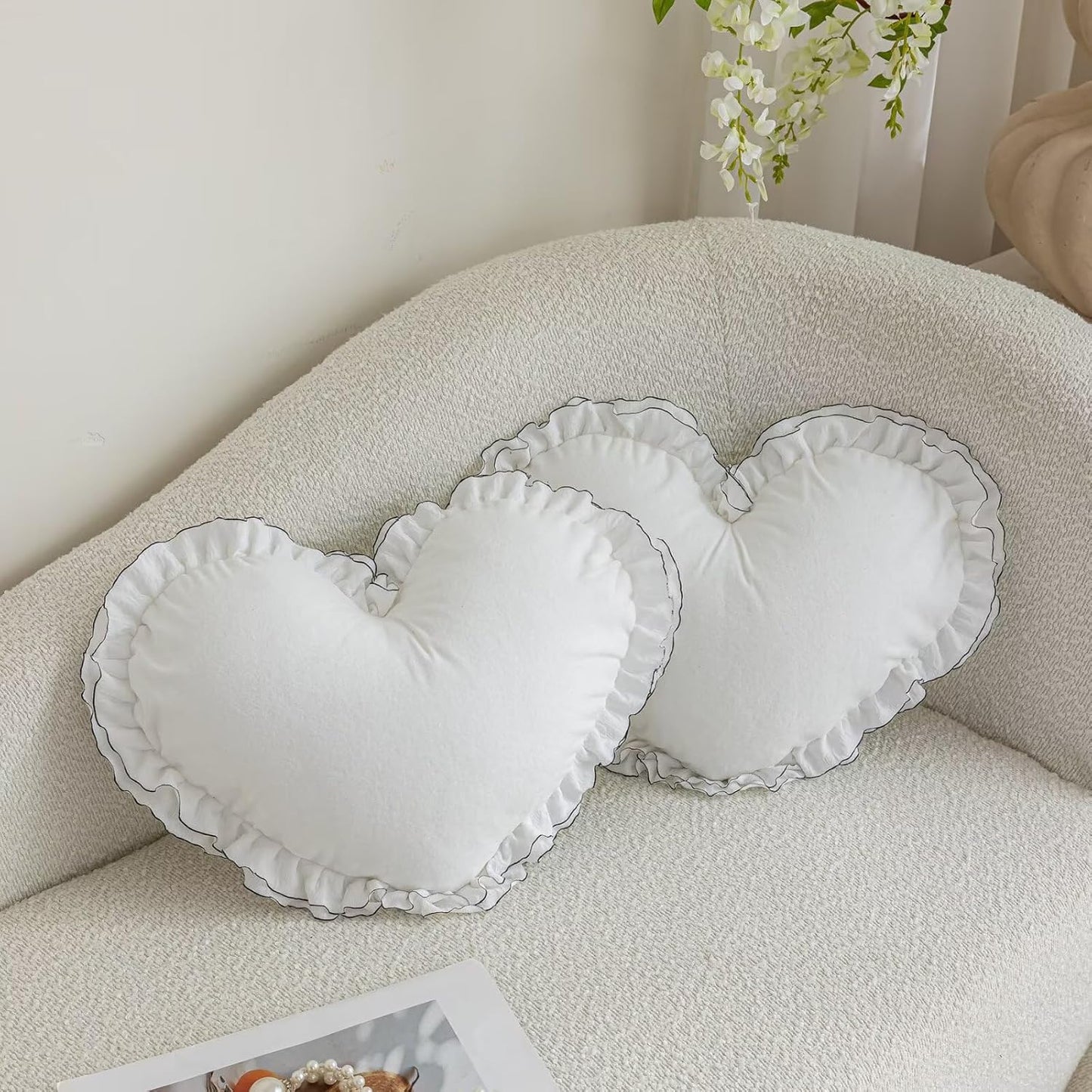 Heart-Shaped Throw Pillow 20×16 Inch Chenier Black Ruffed Heart Pillow Home Decoration Pillows Cushion for Sofa Bed Chair Living Room White