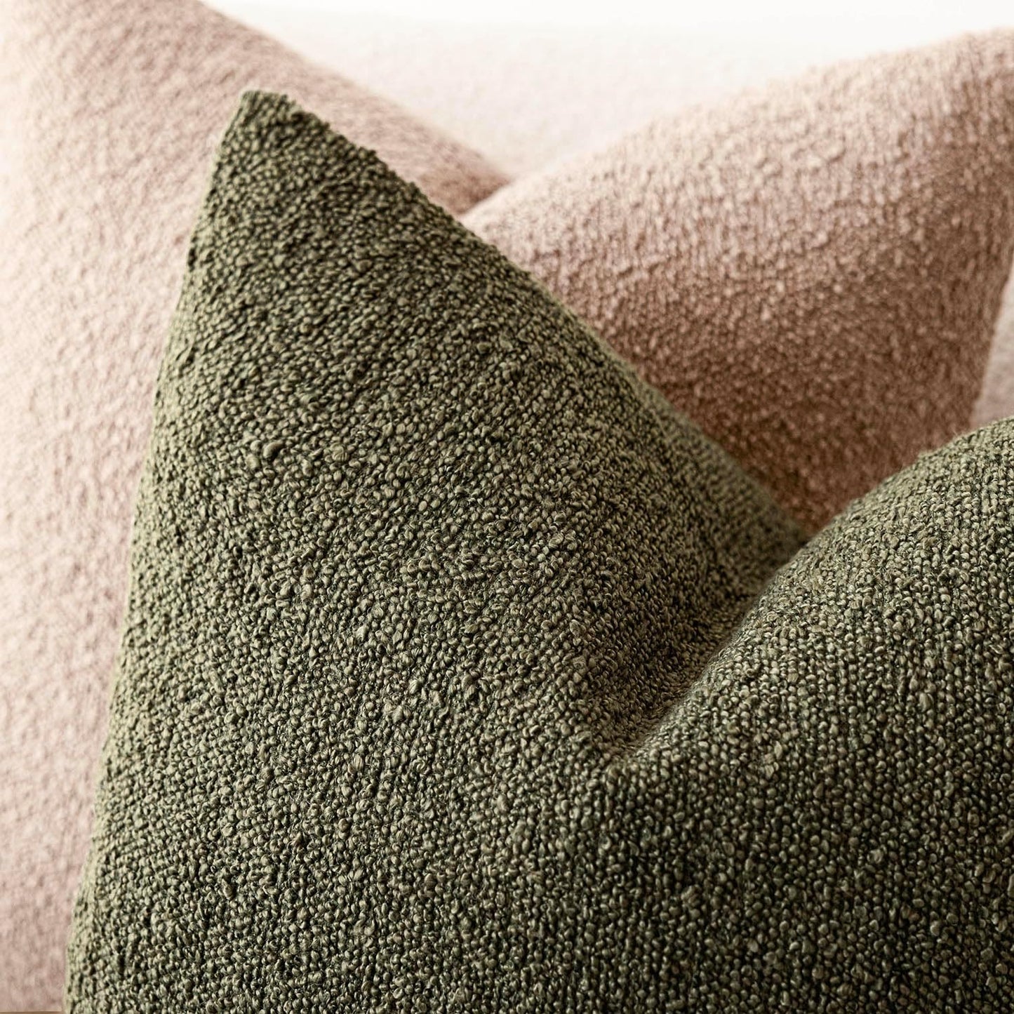 Foindtower Decorative Textured Boucle Throw Pillow Covers Accent Solid Pillow Cases Neutral Soft Cozy Couch Cushion Case for Chair Sofa Bedroom Living Room Home Decor 18x18 Inch,1PC,Moss Green