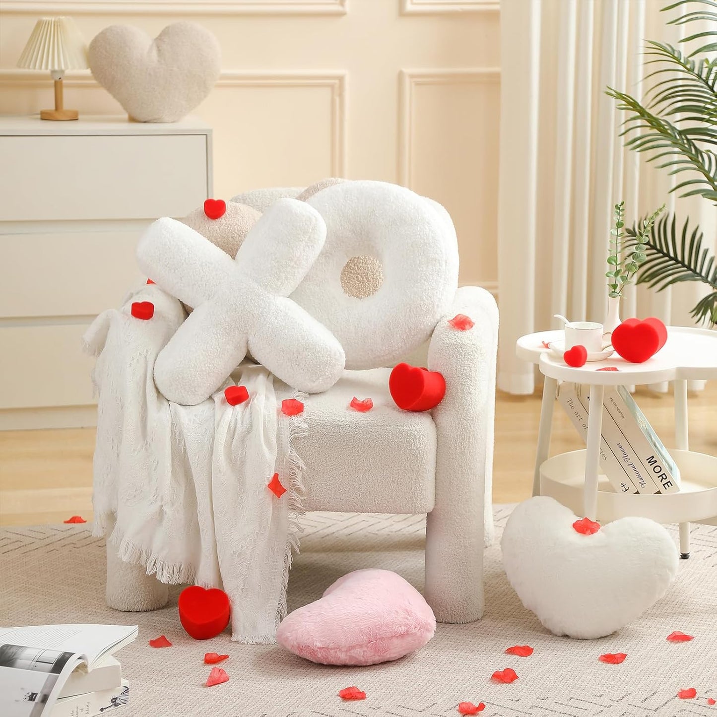 EastTree XO Pillows, Christmas Love XO Shaped Pillow, White Throw Pillows, Love Pillow Gifts, Ultra Soft Teddy Fleece Wedding Pillows, Women Girls Kid Room Decor, Valentine's Day Decor 14x14 Inch