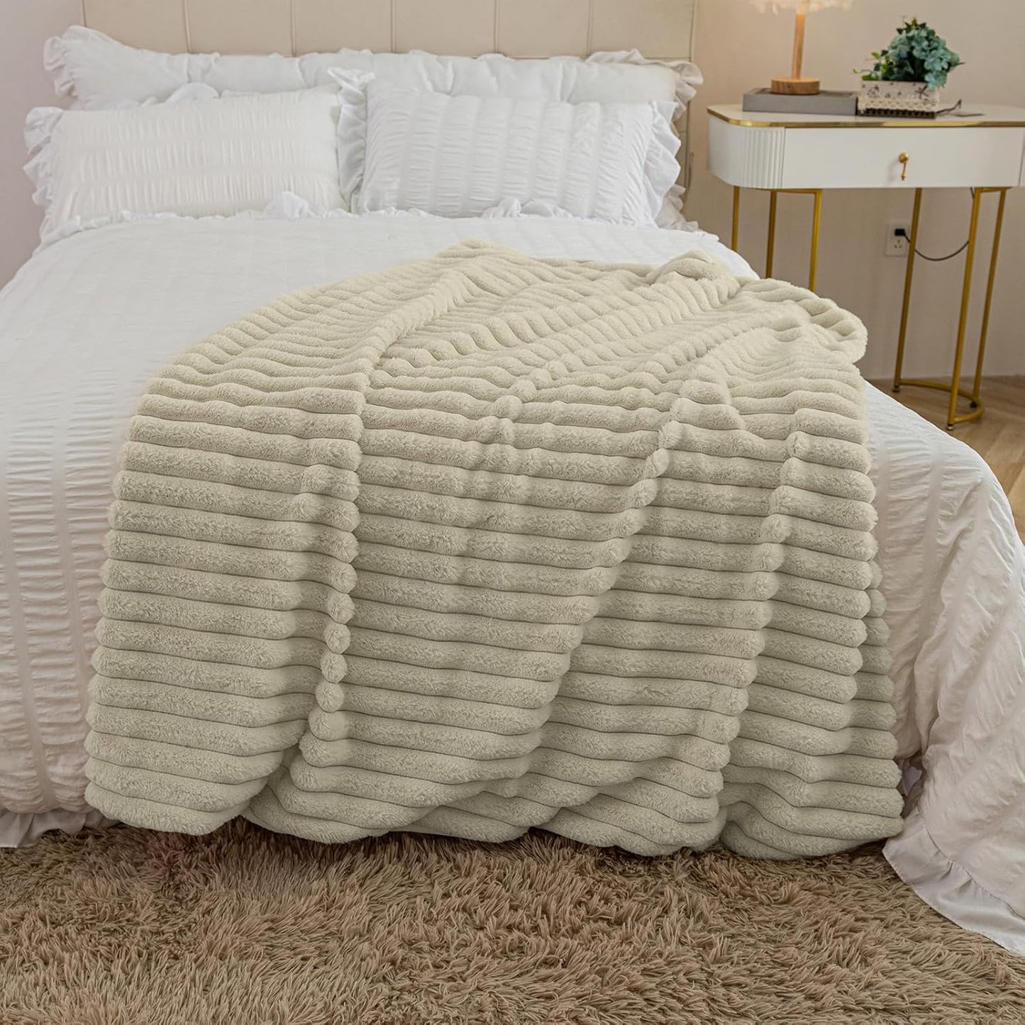 Beige Faux Fur Throw Blanket for Couch, Fuzzy Cozy Soft Warm Plush Striped Throw Blanket, Decorative Fluffy Winter Blanket for Sofa Chair Bed Living Room Home Decor, 60"x80"