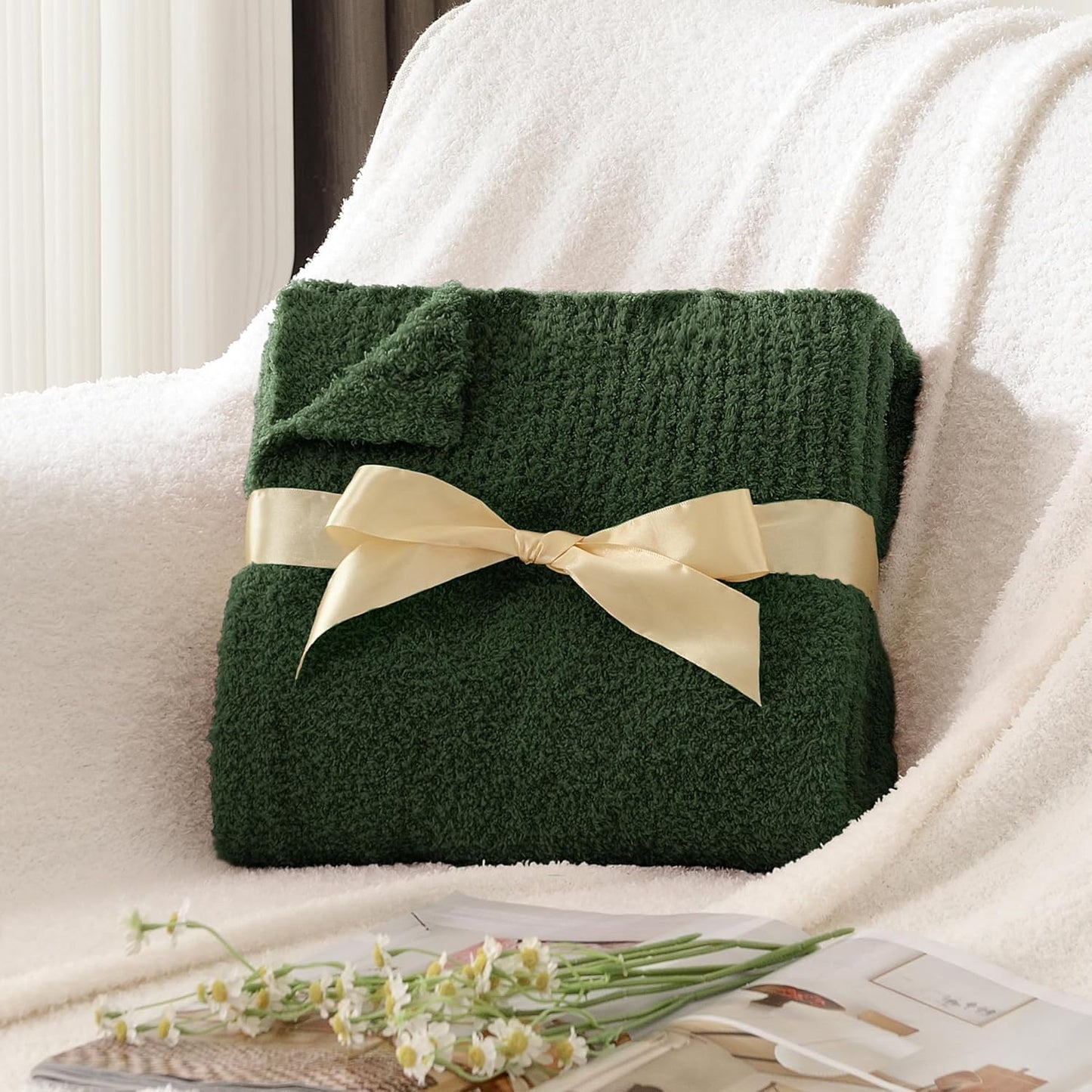 JOOJA Knit Dark Emerald Green Throw Polyester Soft Fleece Blanket for Couch Bed Sofa 50x60 Inches Dark Green