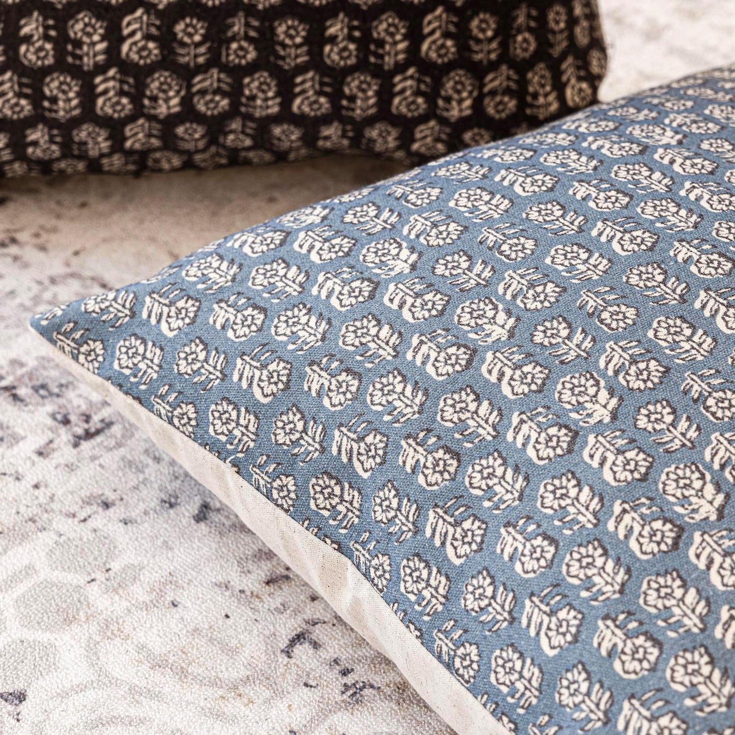 Foindtower Set of 2 Decorative Neutral Body Lumbar Throw Pillow Covers Vintage Accent Farmhouse Cushion Covers Floral Home Decor for Sofa Couch Chair Bedroom Living Room,14×36 Inch,Dusty Blue