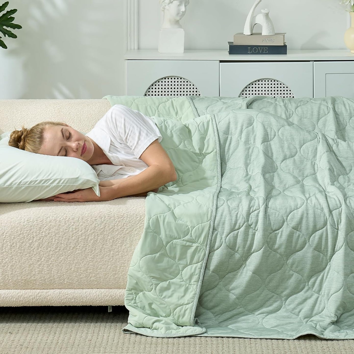 Cozy Bliss Cooling Dual-Sided Blanket for Hot Sleepers, Q-Max>0.46 Lightweight Soft Breathable All Seasons Double Side Cooling Throw for Night Sweats (Sage Green, 60"x80")