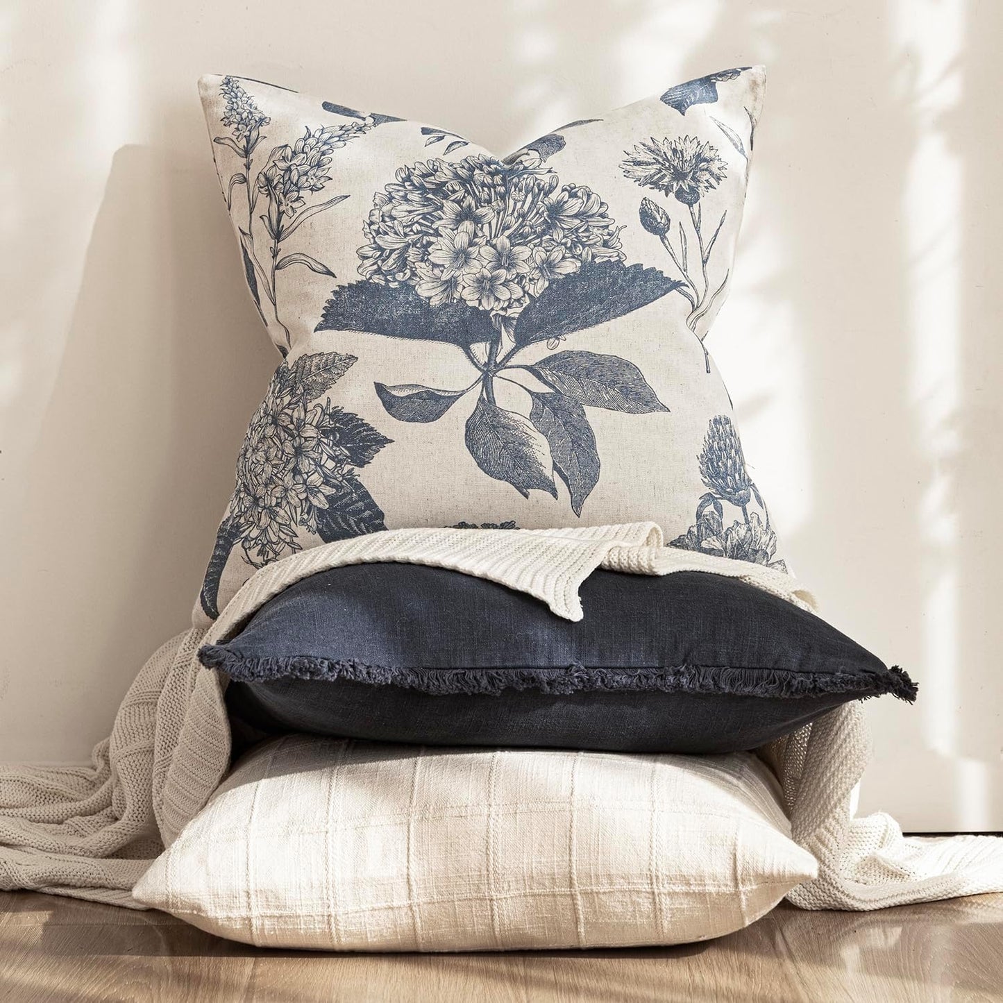 Foindtower Set of 2 Linen Floral Vintage Throw Pillow Covers Neutral Accent Print Decorative Cushion Covers Farmhouse Boho Home Decor for Sofa Chair Couch Bedroom Living Room,20×20 Inch,Blue