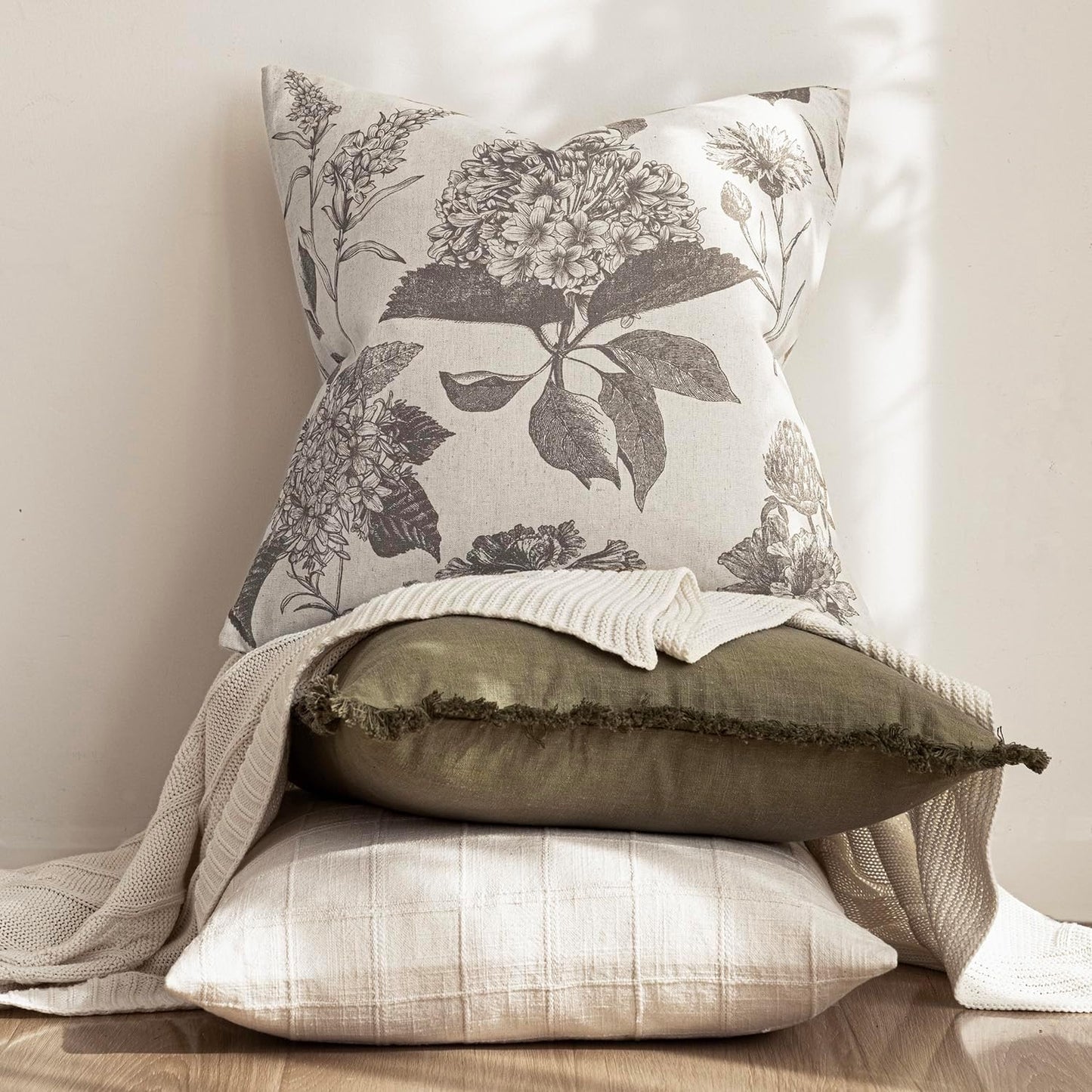 Foindtower Set of 2 Linen Floral Vintage Throw Pillow Covers Neutral Accent Decorative Cushion Covers Farmhouse Boho Home Decor for Sofa Chair Couch Bedroom Living Room,20×20 Inch,Light Gray