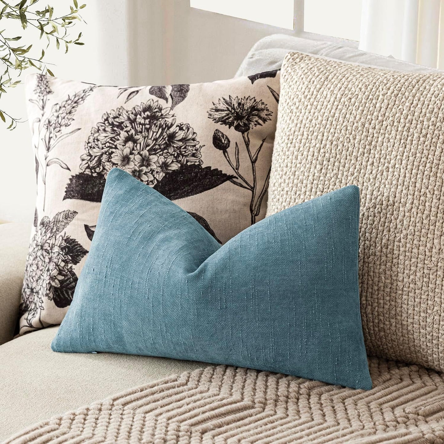 Foindtower Pack of 2 Soft Textured Chenille Throw Decorative Pillow Covers Square Accent Solid Cushion Cover Neutral Lumbar Pillow Case for Couch Sofa Bedroom Living Room 12x20 Inch,Light Blue