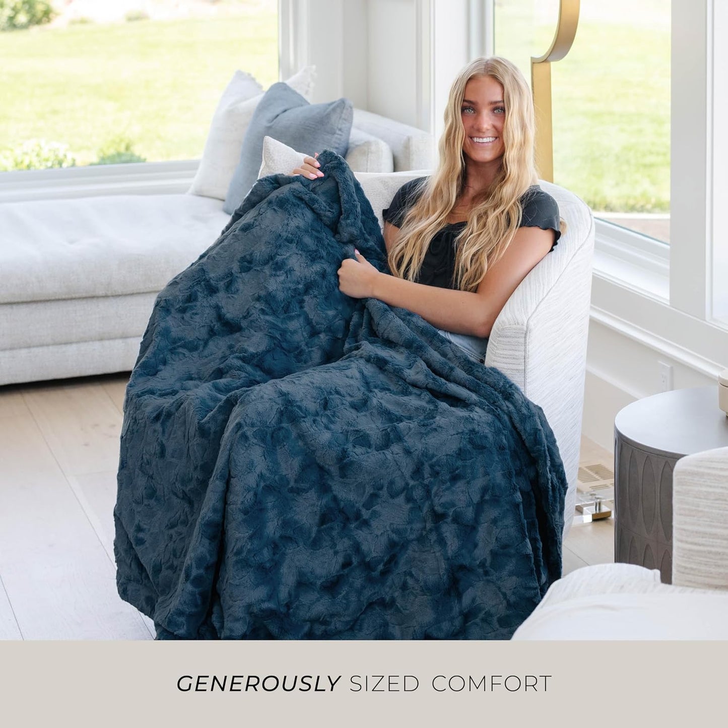 GRACED SOFT LUXURIES Throw Blanket Super Soft Warm Elegant Cozy Comfy Cozy Decorative Textured Faux Fur for Home, Bed, Couch, Sofa, Travel (Large 50" x 60", Blue)