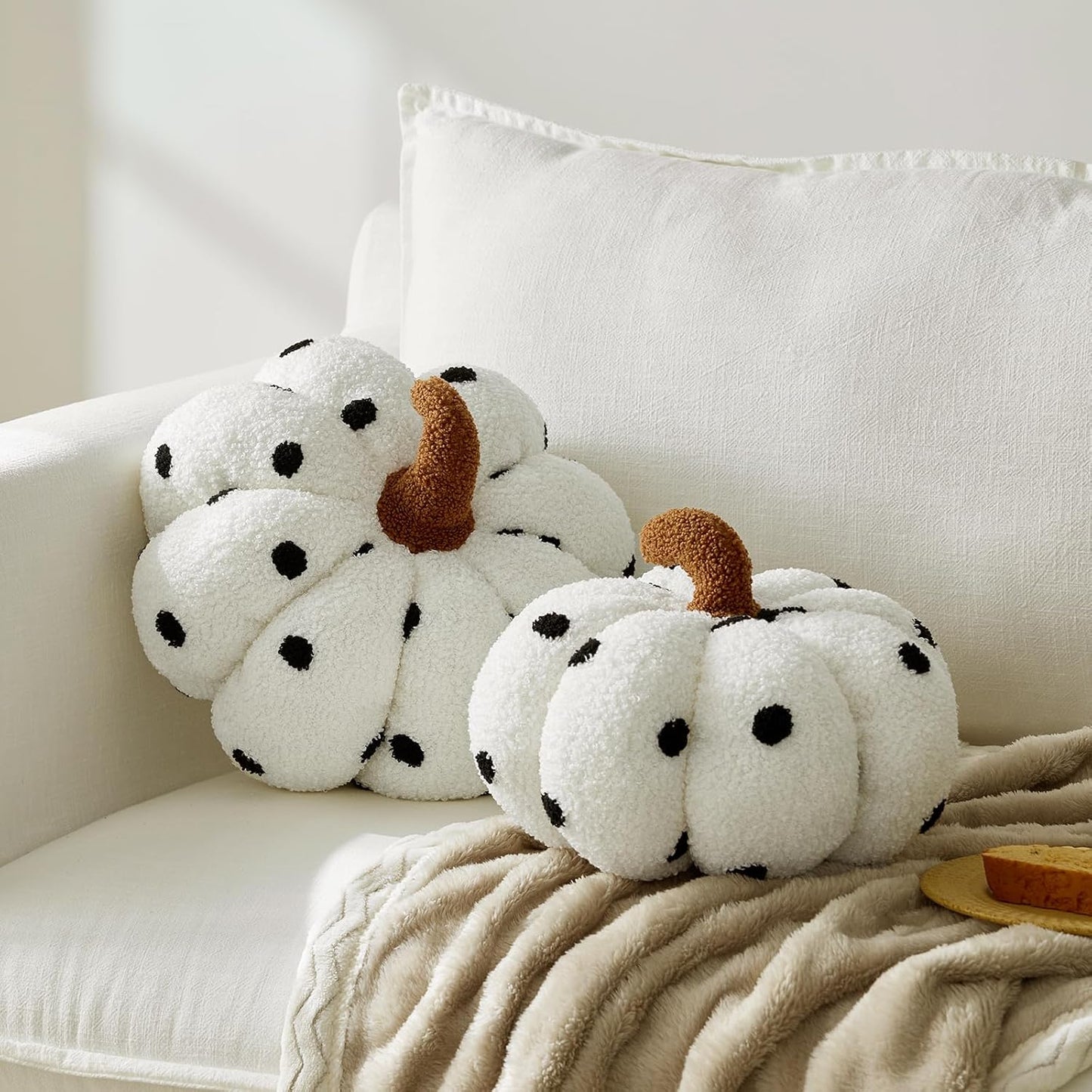 GIGIZAZA Pumpkin Halloween Throw Pillows,Polka Dot Pattern Cute Ivory Throw Pillows Decorative Fall Thanksgiving Aesthetic Pillows Gifts Plush Pumpkin Room Decor Pillow Pack of 2 with 12&14 Inches