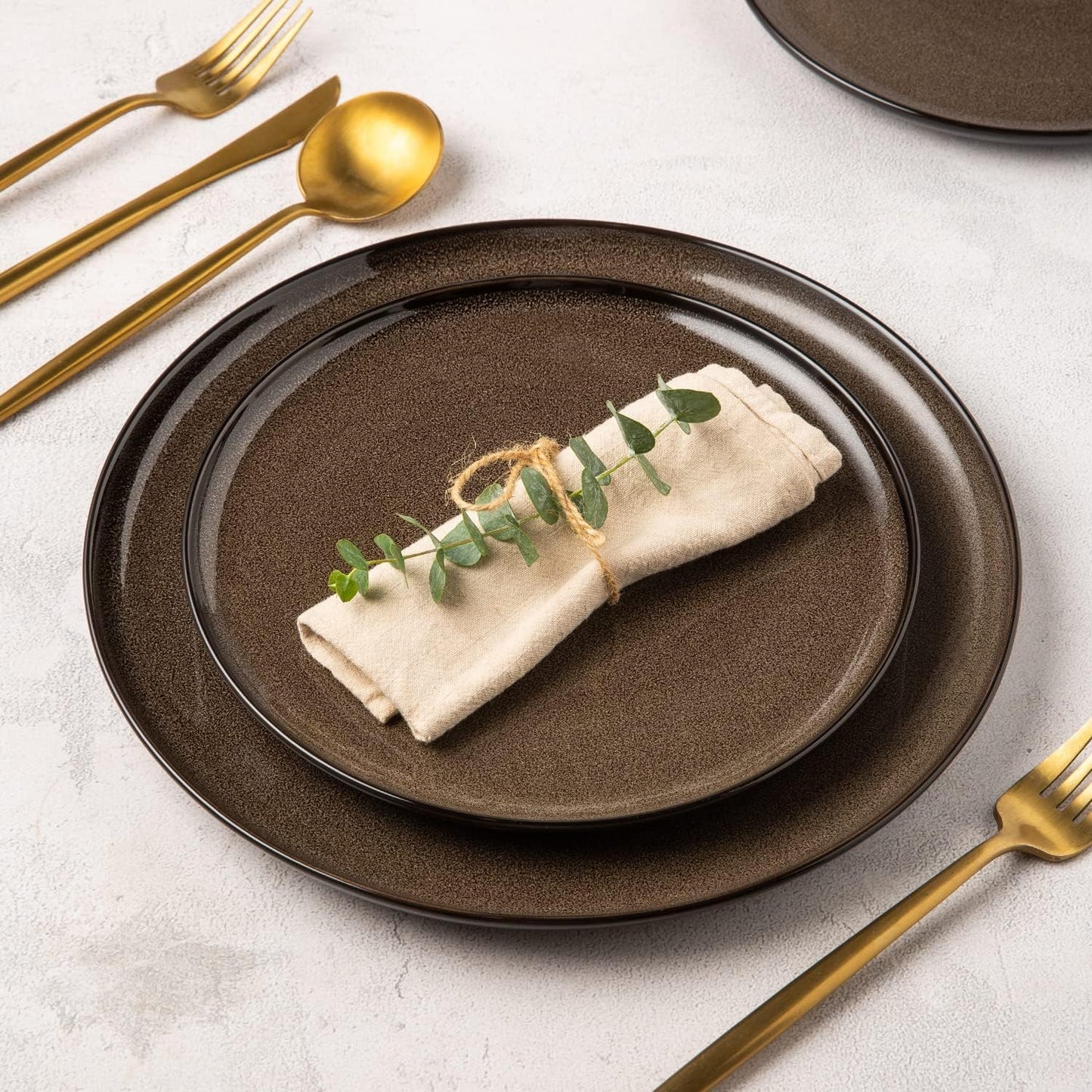 LERATIO Ceramic Plates Set of 6, 8.5 Inch Reactive Glaze Light Weight Porcelain Salad Plates,Modern Shape Dinnerware Dishes Set for Microwave&Dishwasher &Oven Safe,Scratch Resistant-Chestnut