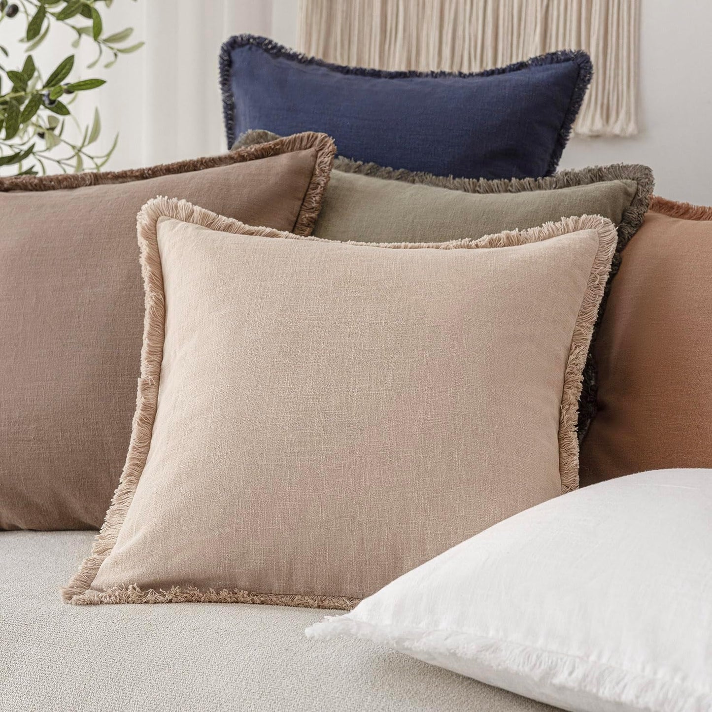 Foindtower Decorative Linen Fringe Throw Pillow Covers Cozy Boho Farmhouse Cushion Cover with Tassels Soft Accent Pillowcase for Chair Sofa Bed Living Room Home Decor, 16×16 Inch, 1PC,Tan Beige