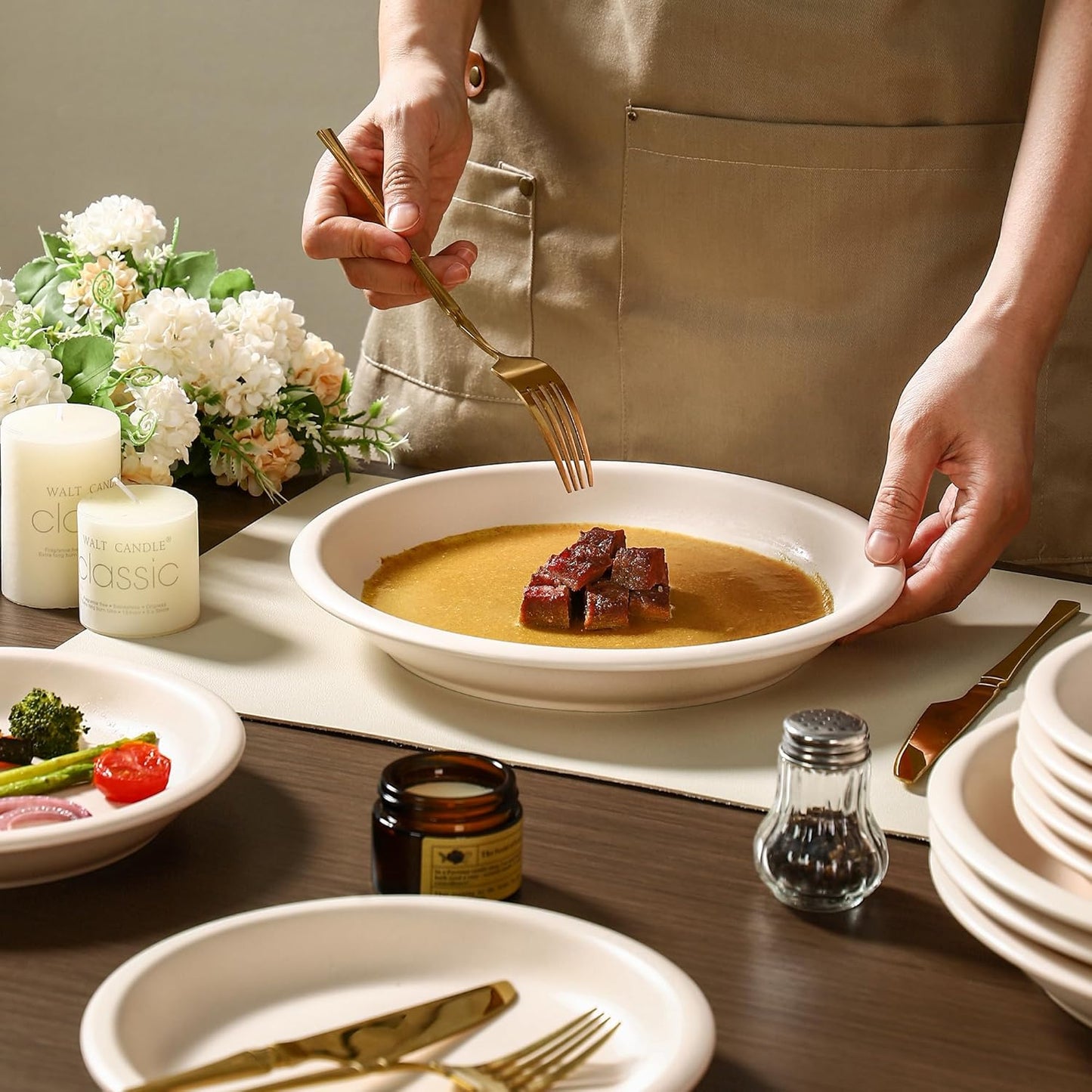 GZG 10.25-Inch Ceramic Dinner Plates Set of 4, Rustic Matte Glaze Terracotta Stoneware Plates for Main Course & Everyday Meals, Microwave & Dishwasher Safe(Cream Mist)