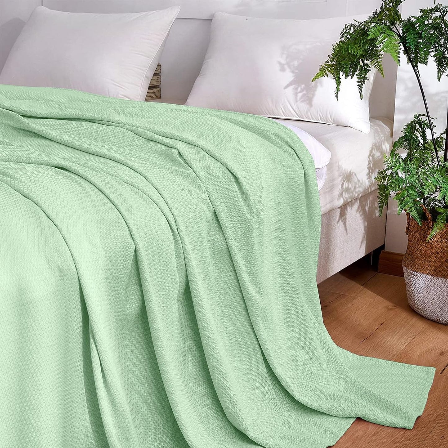 DANGTOP Cooling Blankets for Hot Sleepers, 100% Rayon Absorbs Body Heat to Keep Cool on Warm Night, Ultra-Cool Lightweight Blanket(90x90 inches, Bean Green)