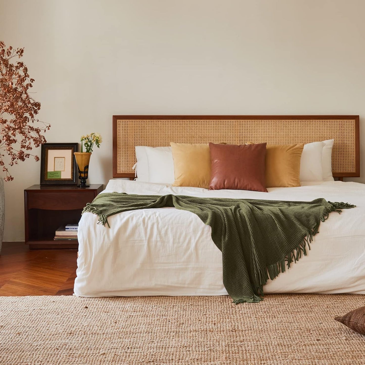 lifein Throw Blanket for Couch, Soft Green Boho Decor Bed Throw,Cozy Knitted Chenille Farmhouse Lightweight Throw (Olive Green,60 * 80")