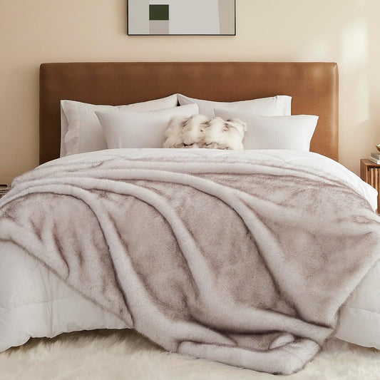 L'AGRATY Faux Fur Throw Blanket: 60''x 80'' Luxury Fluffy Plush Thick Faux Fur Blanket for Bed Couch Sofa - Cozy Soft Fuzzy Blankets for Women Man: Minky Couture Decoration Blanket (White Beige)