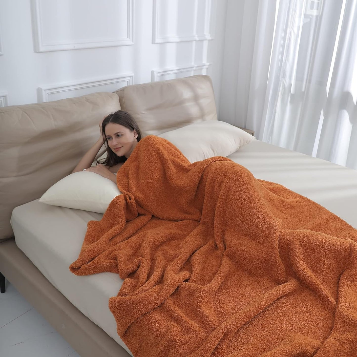 bearberry Super Soft Fall Throw Blanket Lightweight Cozy Warm Throw Blankets for Couch Bed Sofa All Season (Caramel, 50”x60”)