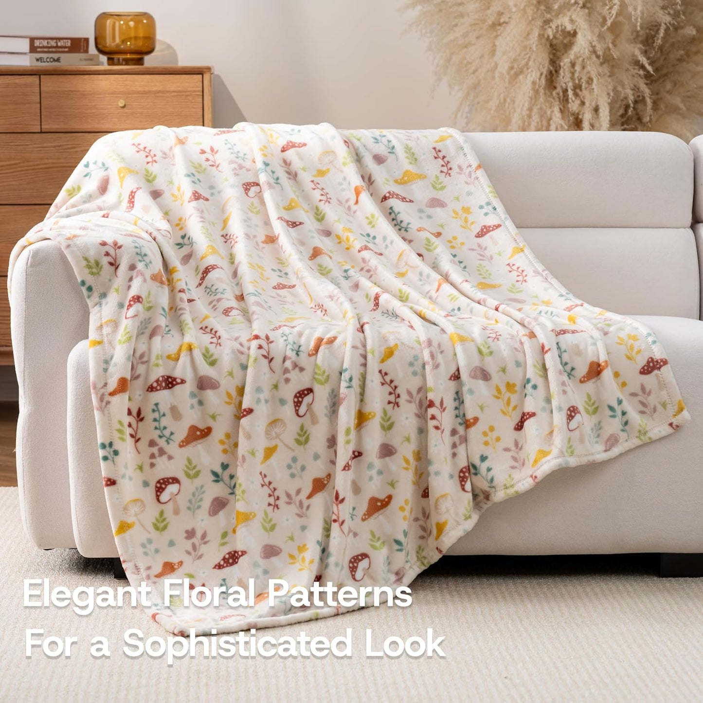 Luxury Printed Fleece Warm Throw Blanket, Soft Lightweight Velvety Plush Throw for Couch and Bed, Cozy Comfy for All Seasons(Cream Various Mushrooms, 50×70 Inches)