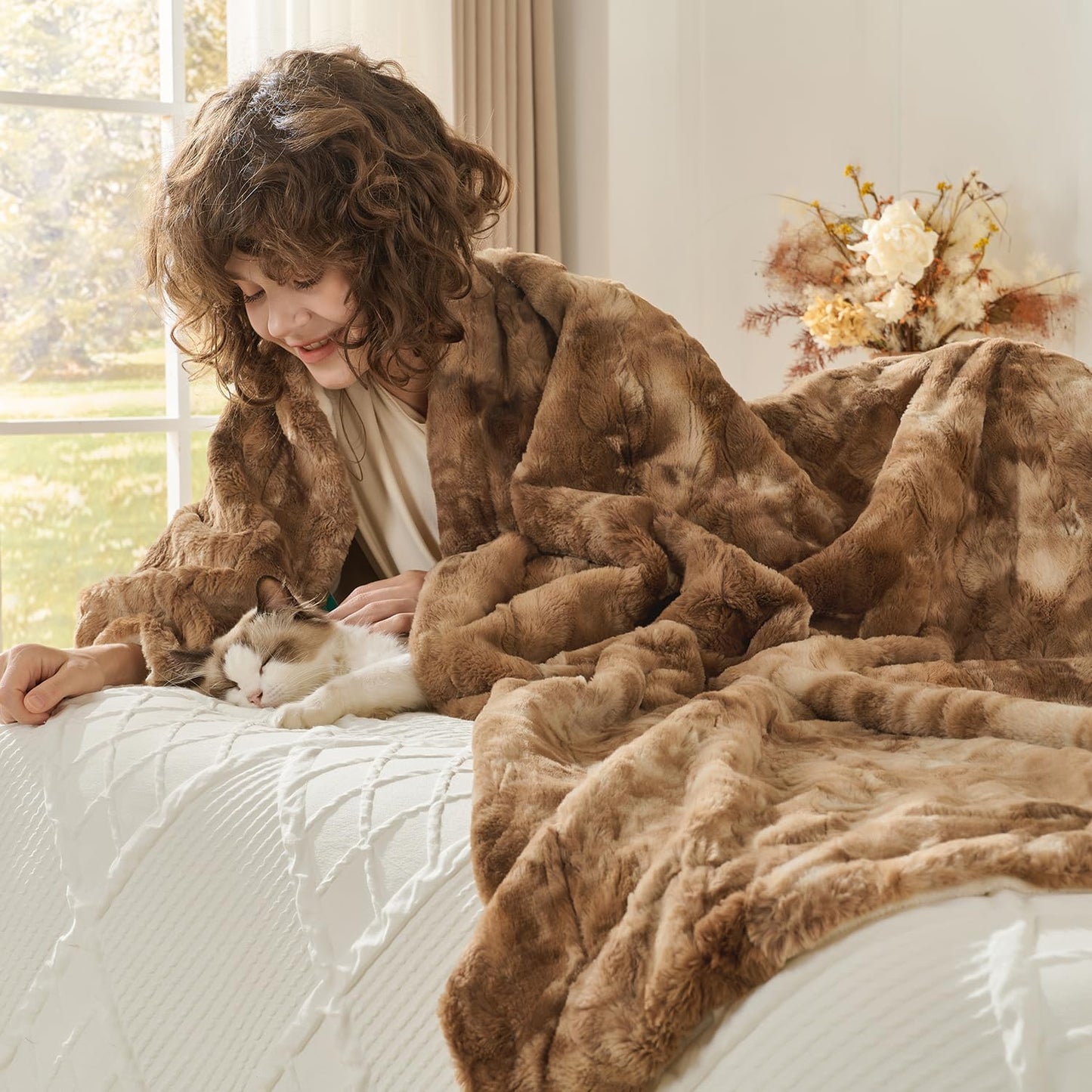 Krifey Faux Fur Throw Blanket for Couch Bed, 3D Marble Texture Soft Throws, Cozy Fuzzy Plush Thick Warm Blanket, Faux Rabbit Fleece, Christmas Birthday Gifts for Men Dad, Tie Dye Brown, 60x80in