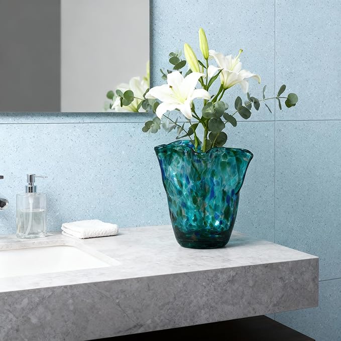 Hand-Blown Glass vase, Green Wide-Mouth Petal-Shaped vase, Modern Glass Art Decoration, Ideal for Living Rooms, Kitchens, Weddings, Dining Tables, and Office Centerpiece Floral Arrangements.