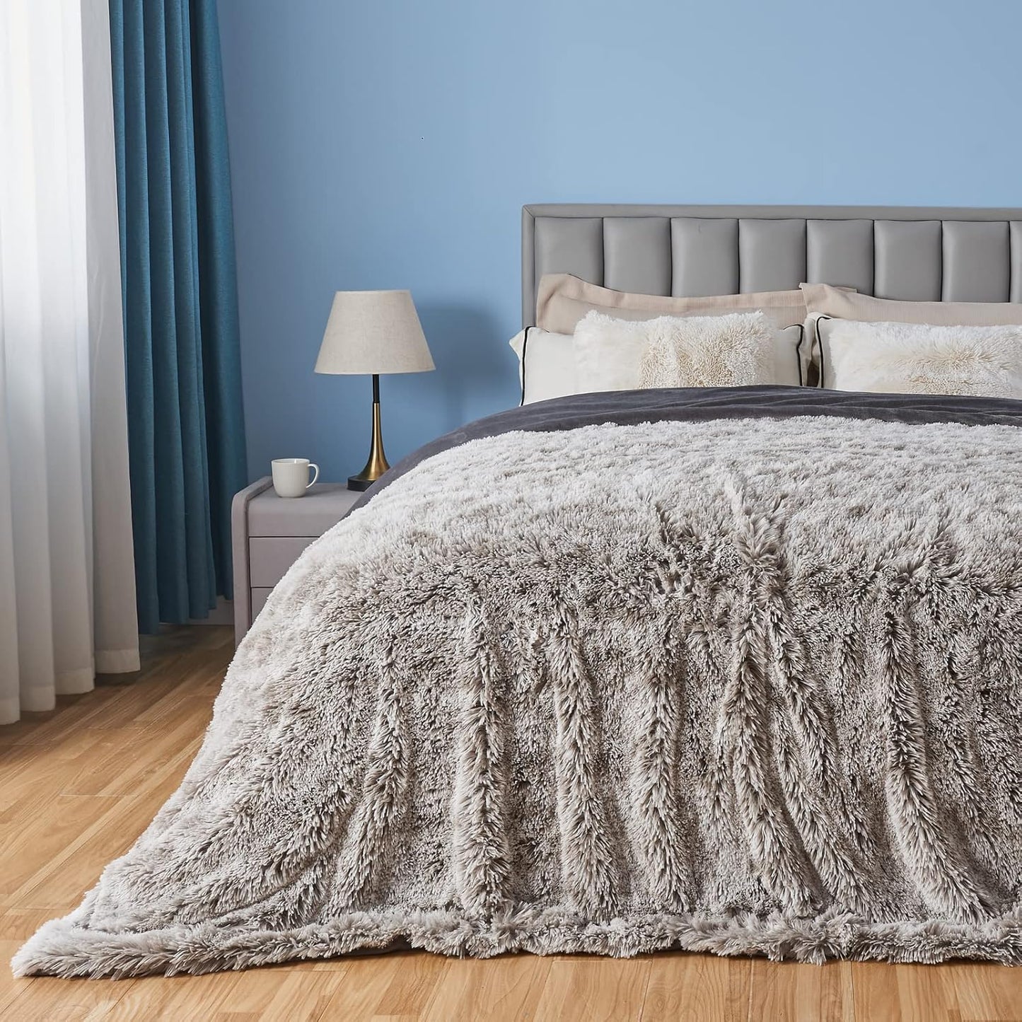GONAAP Fuzzy Faux Fur Throw Blanket Queen Size Frosty Grey Super Soft Cozy Plush Fuzzy Shaggy Blanket for Couch Sofa Bed (Frosty Grey, Queen(90"x90"))