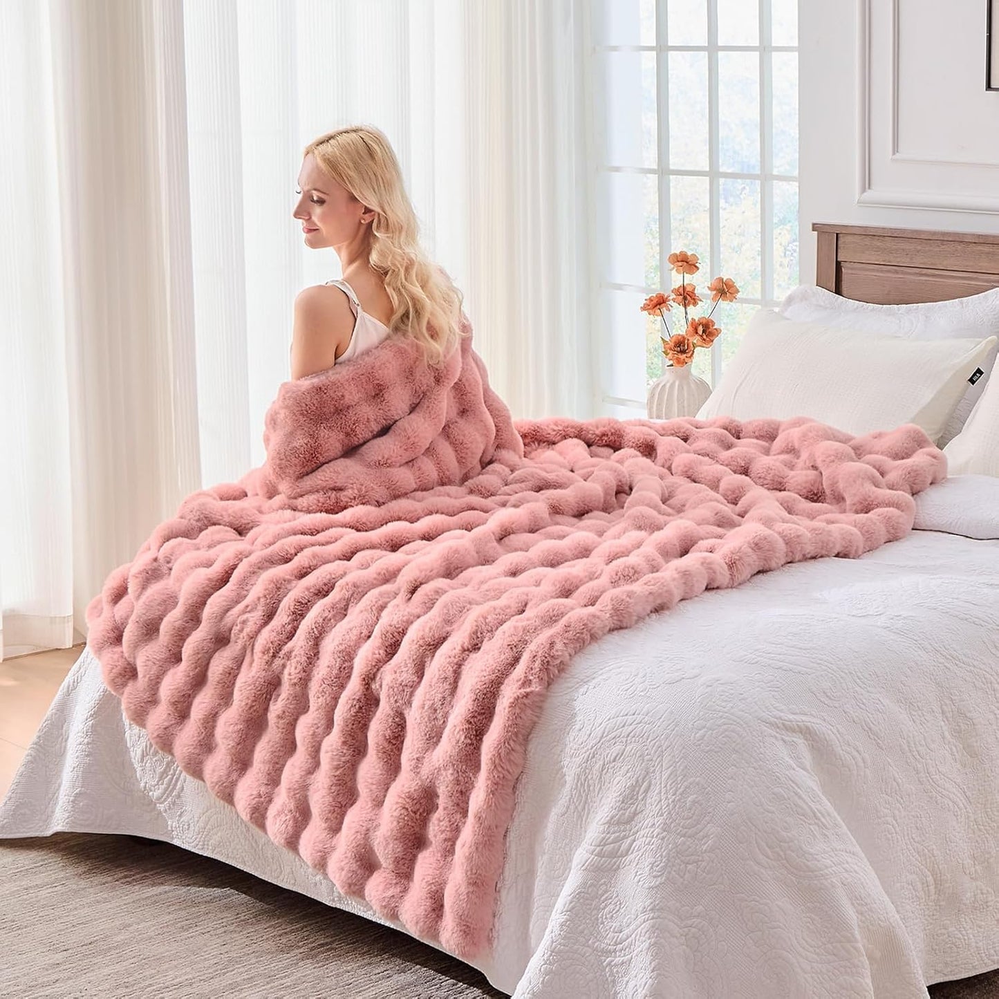 BENVWE Faux Fur Throw Blanket for Couch Bed - Fluffy Soft Thick Bubble Blanket for Living Room Home Decor - Mothers Day Birthday Gifts for Women, Dusty Pink, 63" x 80"