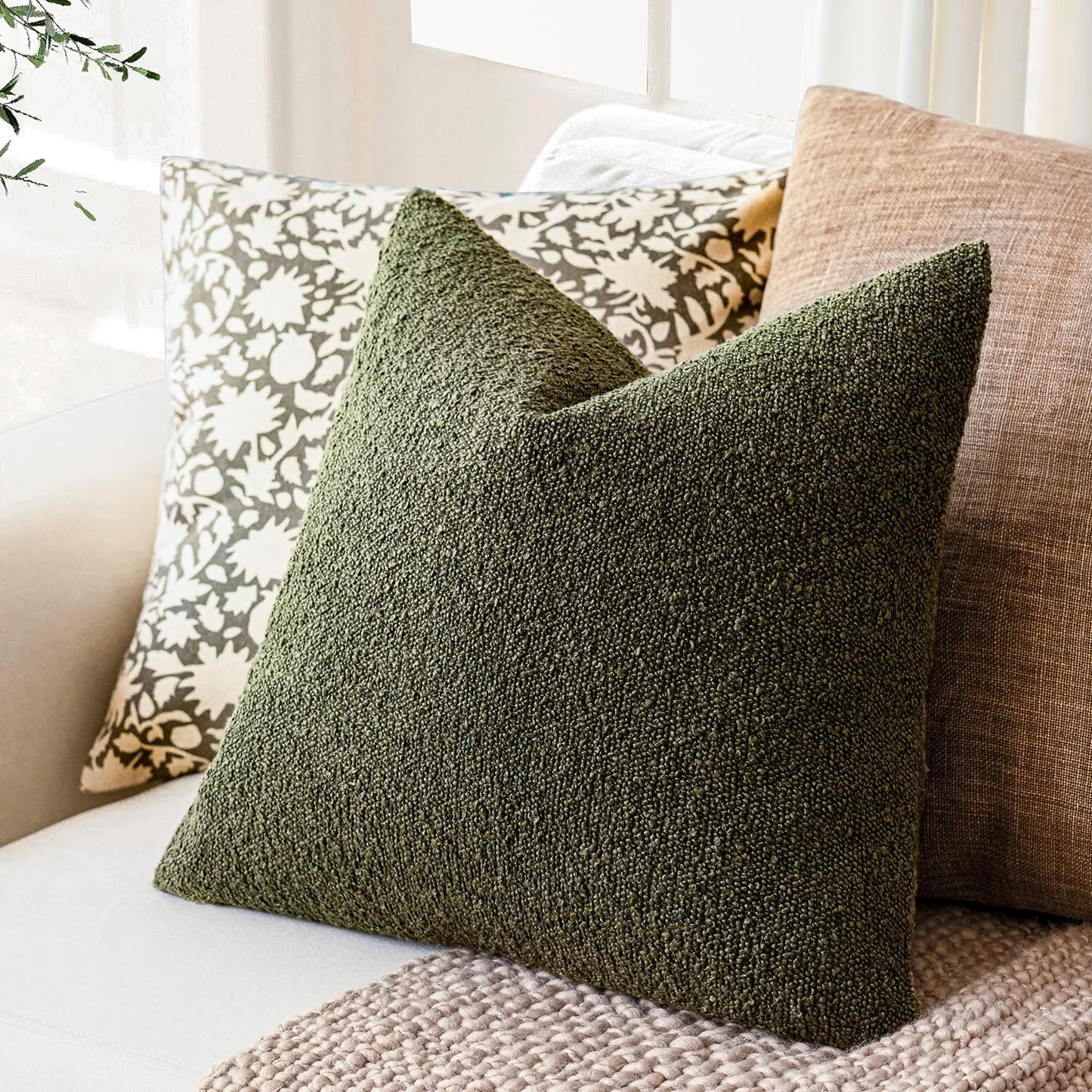 Foindtower Decorative Textured Boucle Throw Pillow Covers Accent Solid Pillow Cases Neutral Soft Cozy Couch Cushion Case for Chair Sofa Bedroom Living Room Home Decor 16x16 Inch,1PC,Moss Green