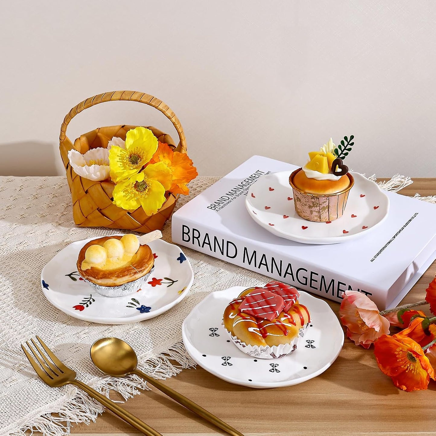 Koythin Ceramic Dessert Plates, Cute Fruits Dinner Plate, Creative Plates Design, Printed Flowers Dinnerware for Office and Home, Kitchen Plates for Desserts (White Floral)